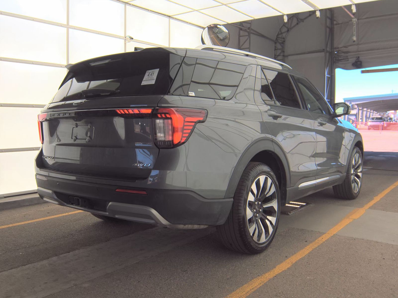 2025 Ford Explorer Platinum AWD