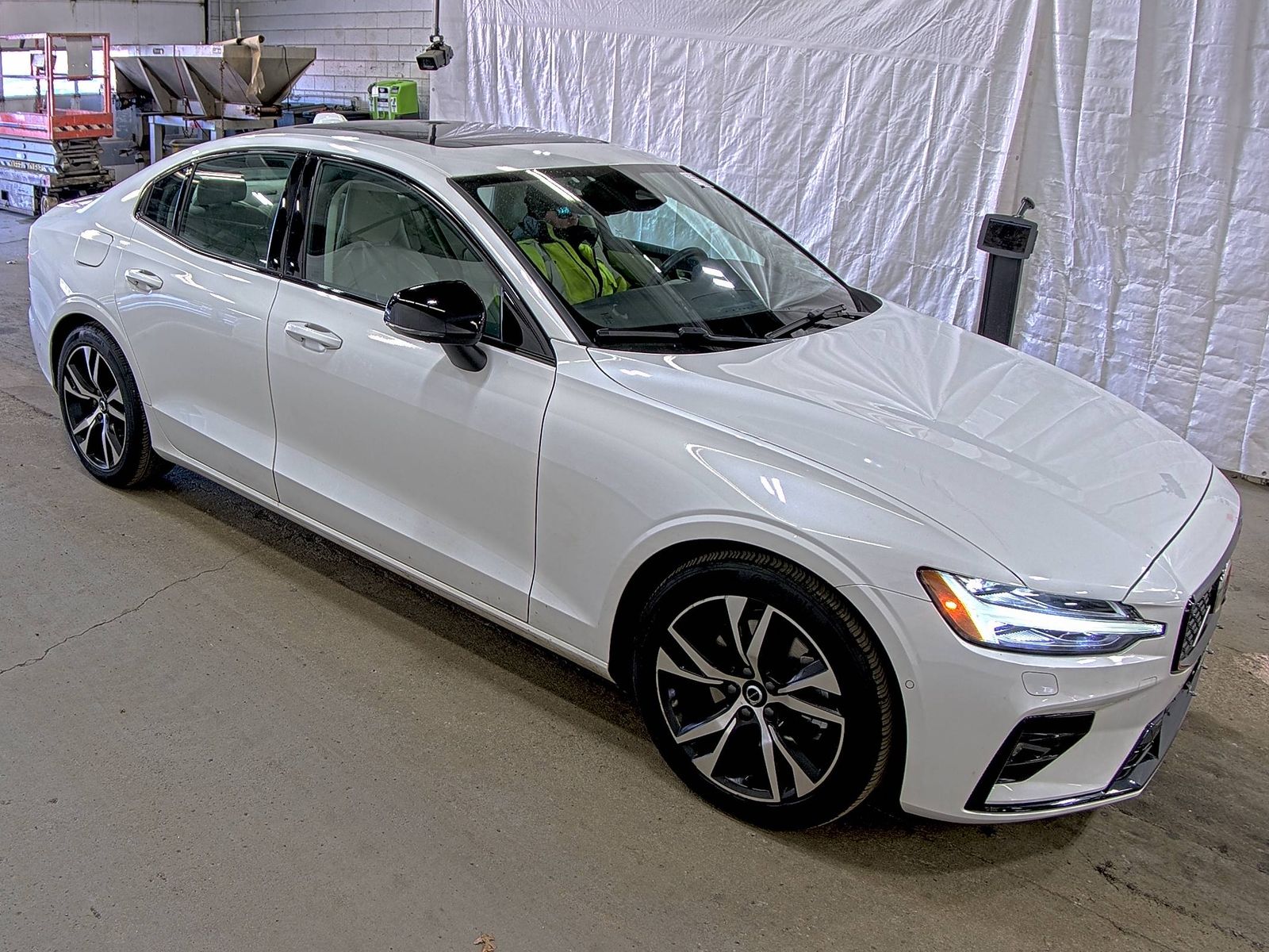 2024 Volvo S60 B5 Plus AWD