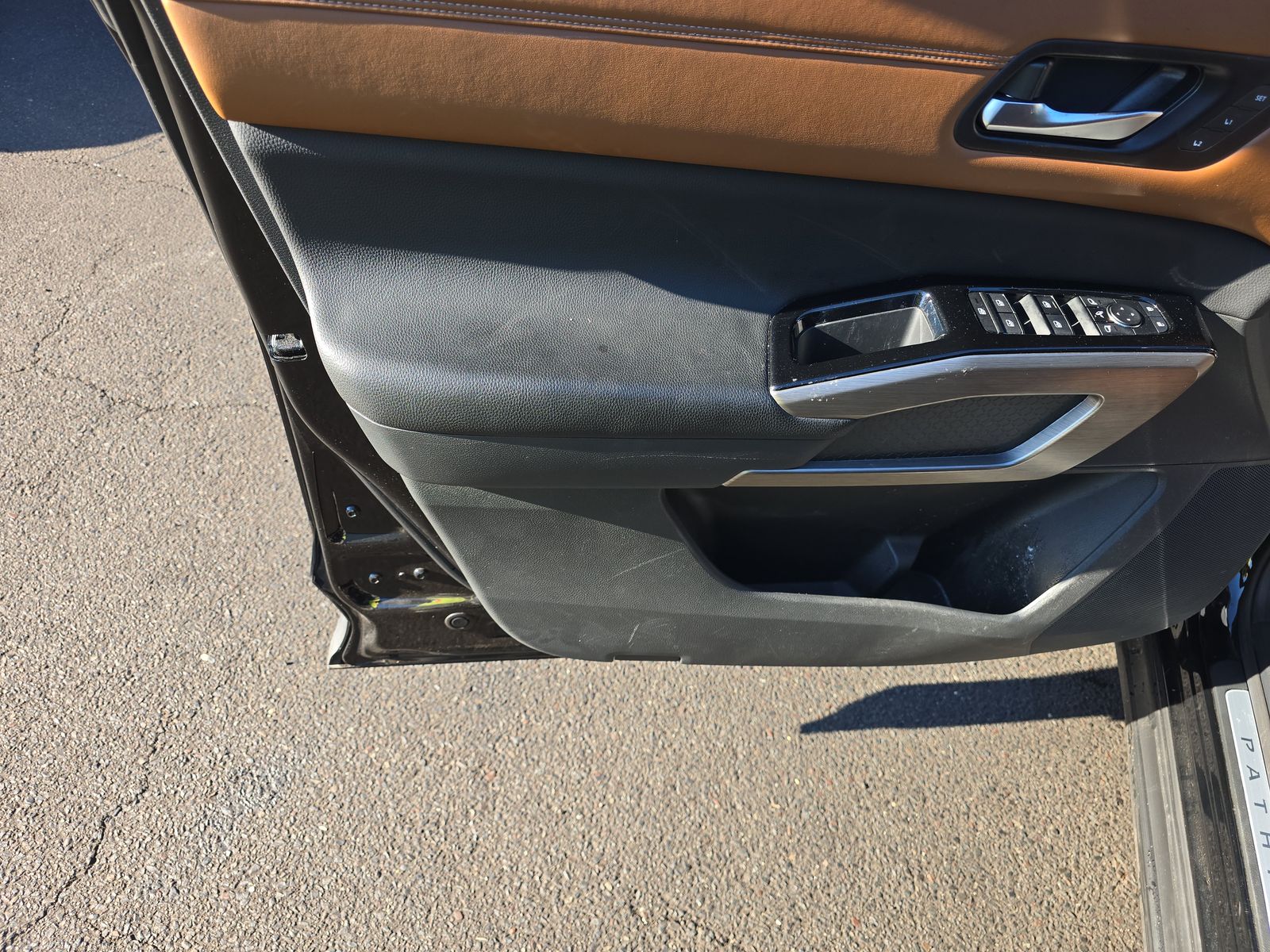 2024 Nissan Pathfinder Platinum AWD