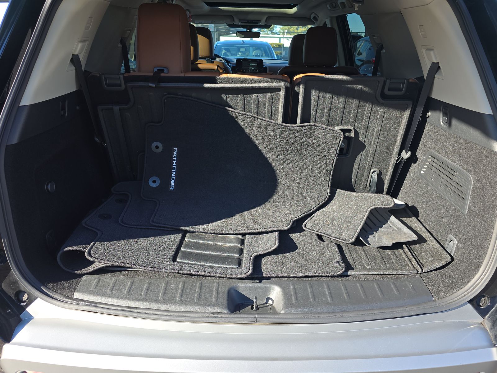 2024 Nissan Pathfinder Platinum AWD