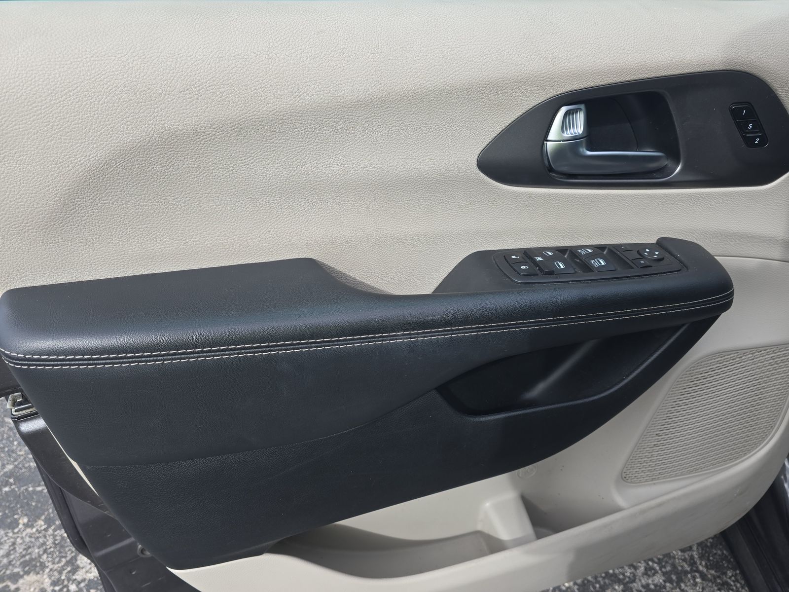 2023 Chrysler Pacifica Touring L FWD