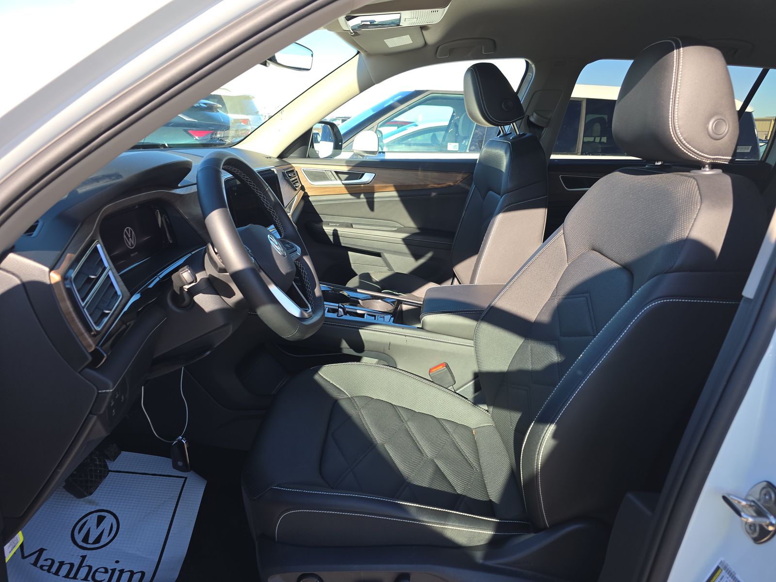 2025 Volkswagen Atlas 2.0T SE AWD