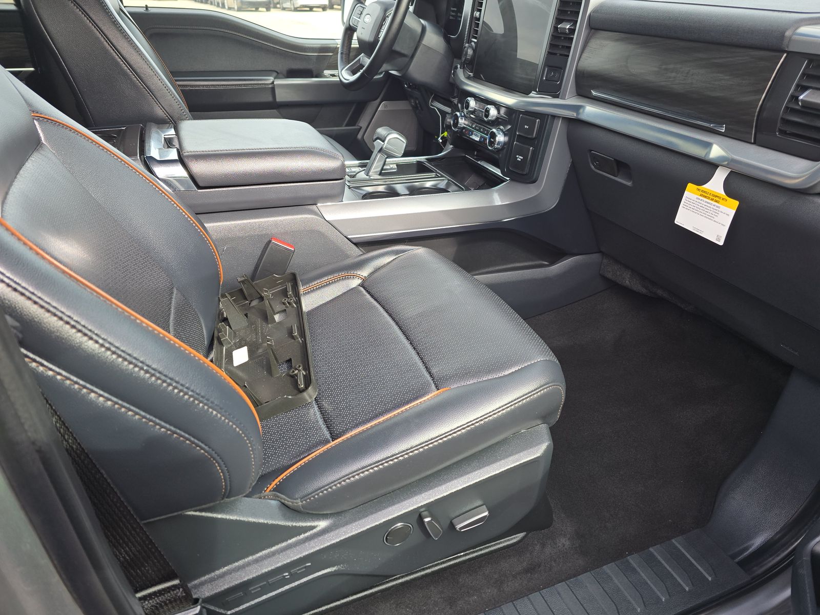 2025 Ford F-150 Hybrid Lariat AWD