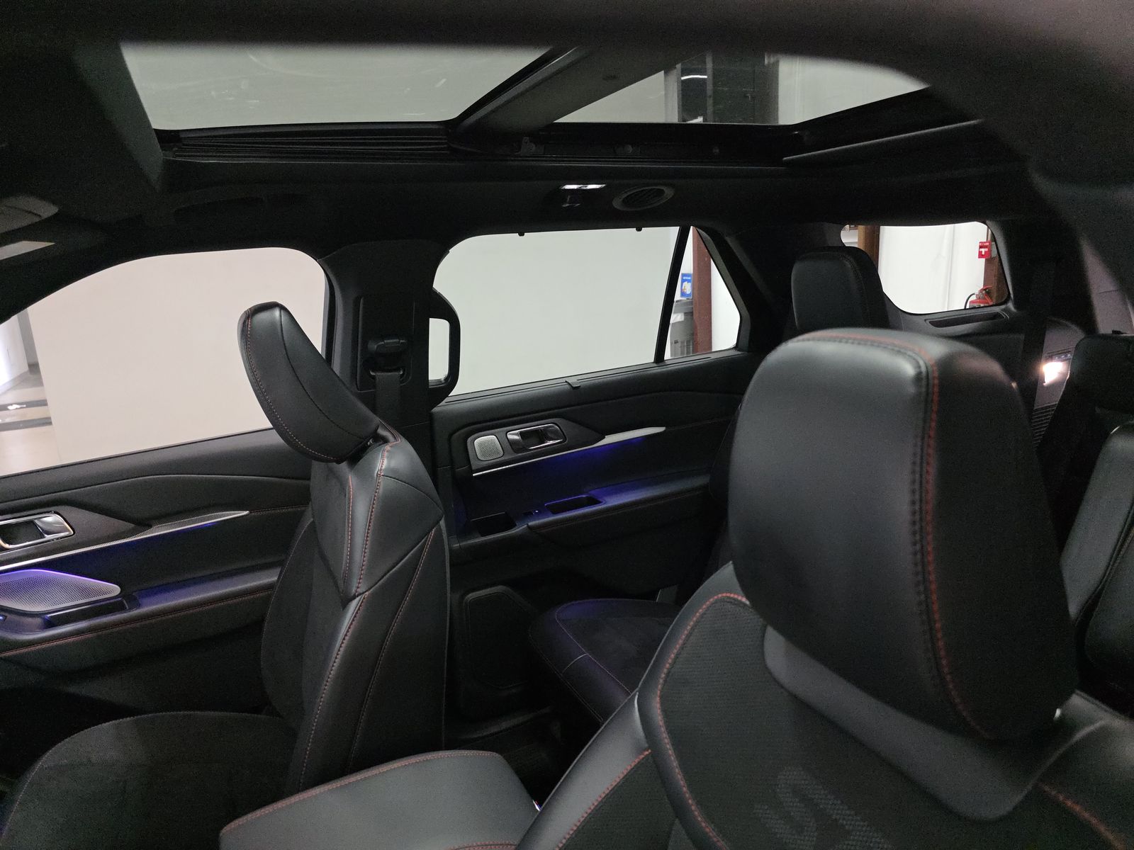 2025 Ford Explorer ST AWD