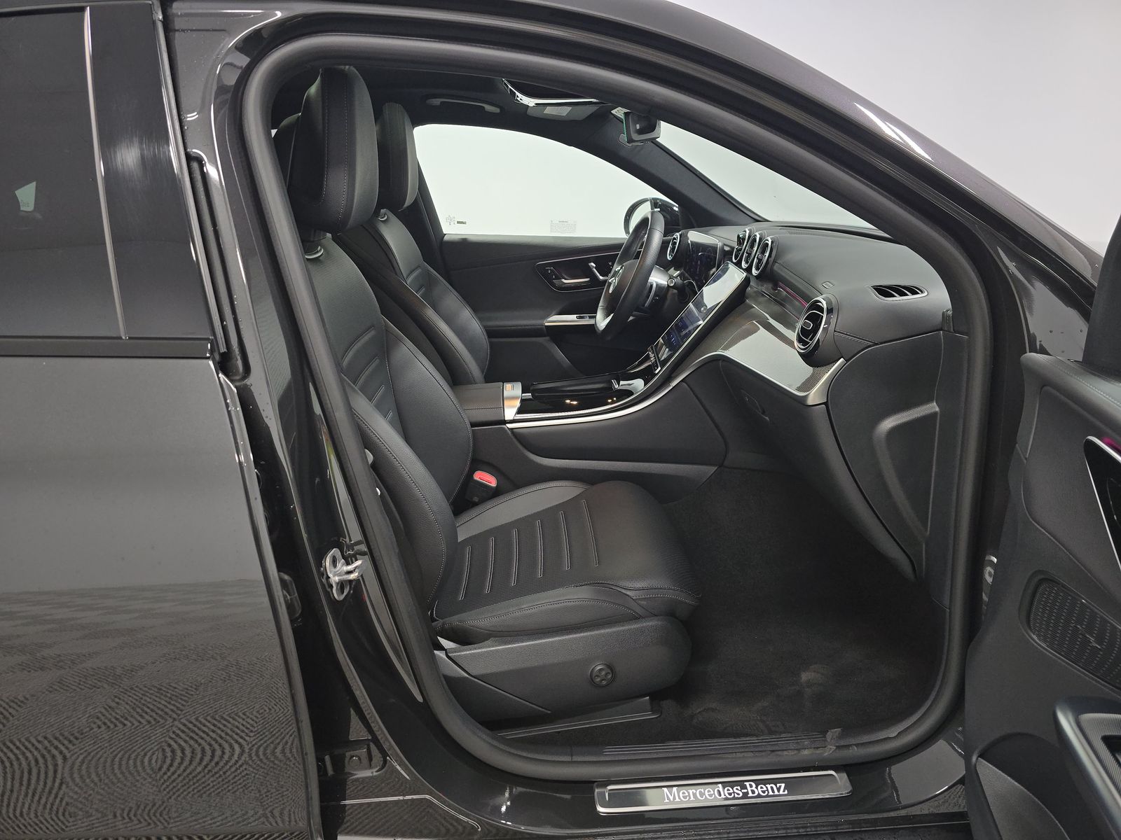 2024 Mercedes-Benz GLC GLC 300 AWD