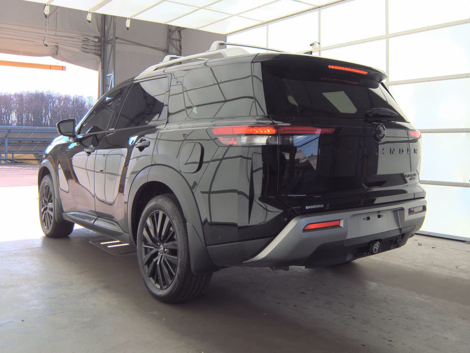 2024 Nissan Pathfinder Platinum AWD