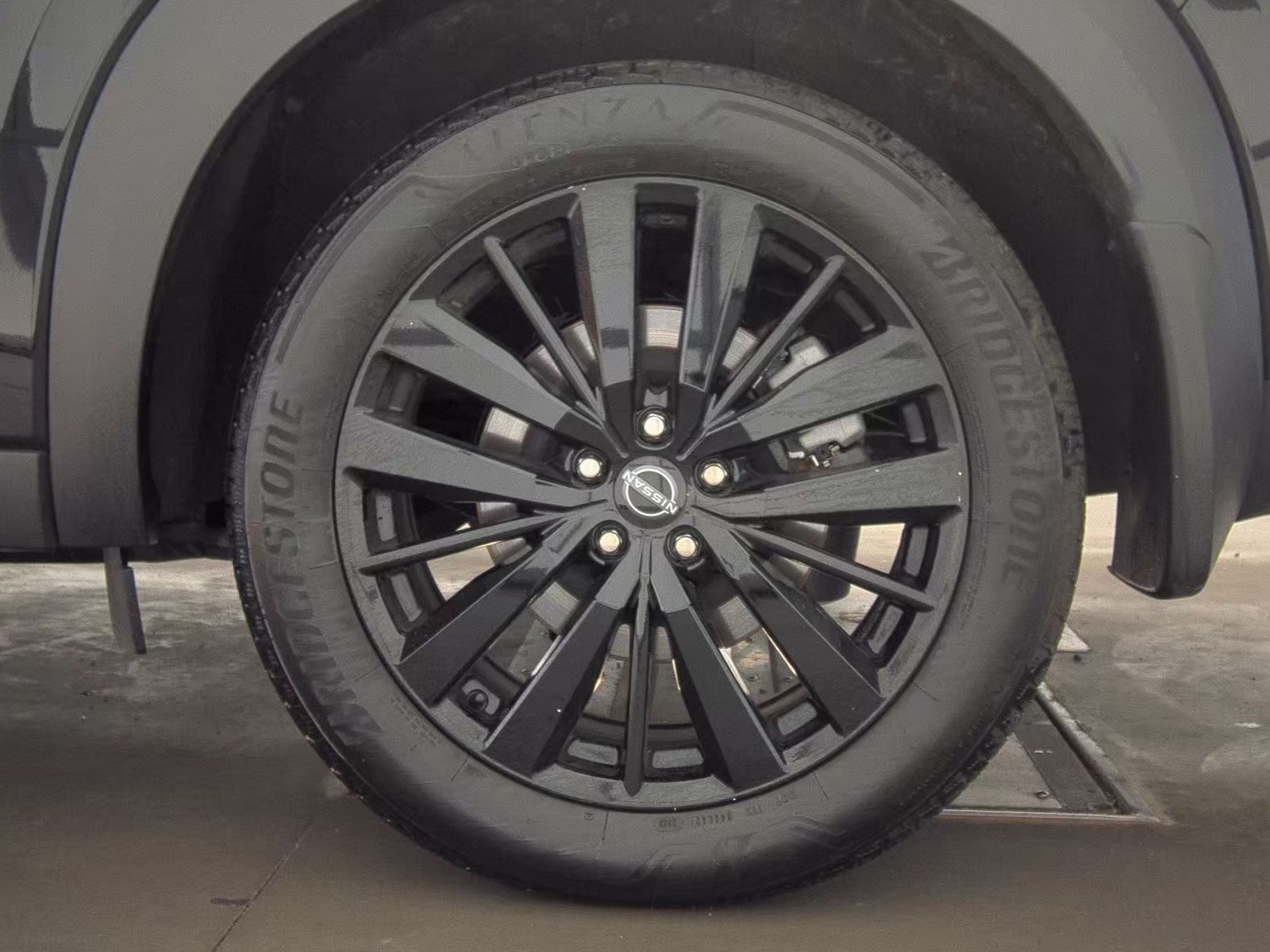 2024 Nissan Pathfinder Platinum AWD