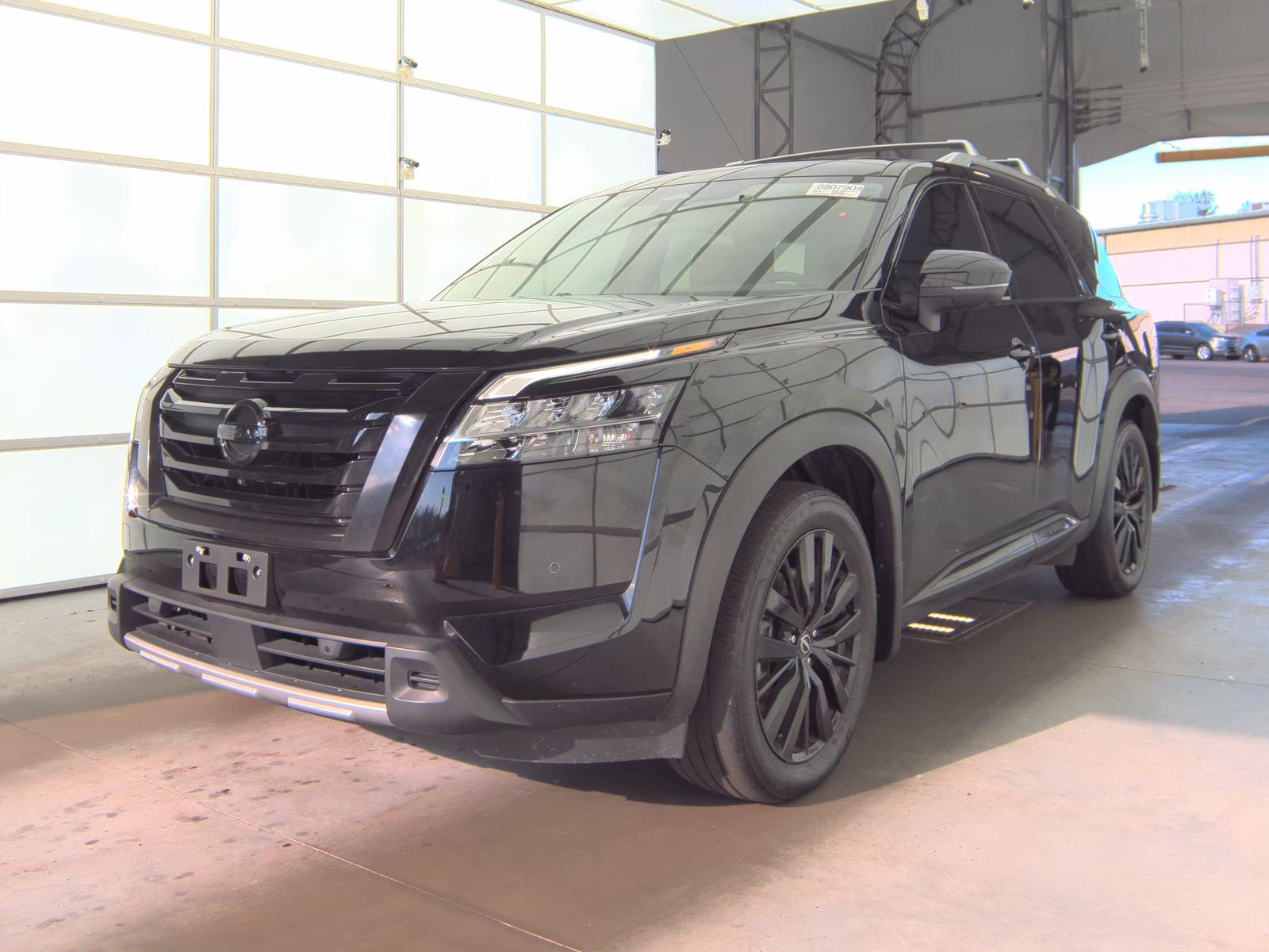 2024 Nissan Pathfinder Platinum AWD