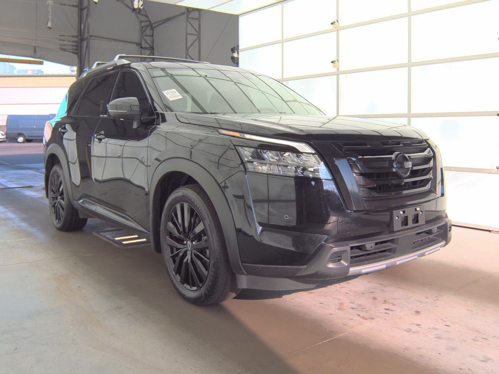 2024 Nissan Pathfinder Platinum AWD