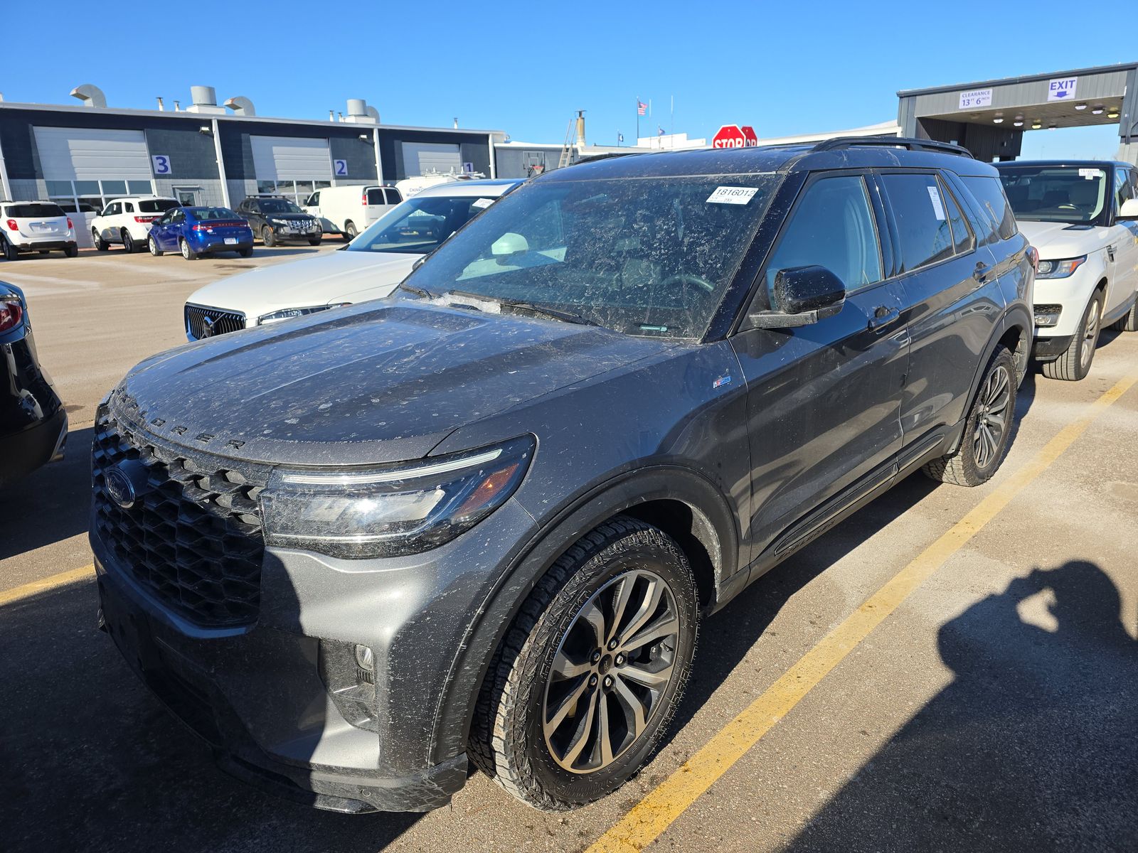 2025 Ford Explorer ST-Line AWD