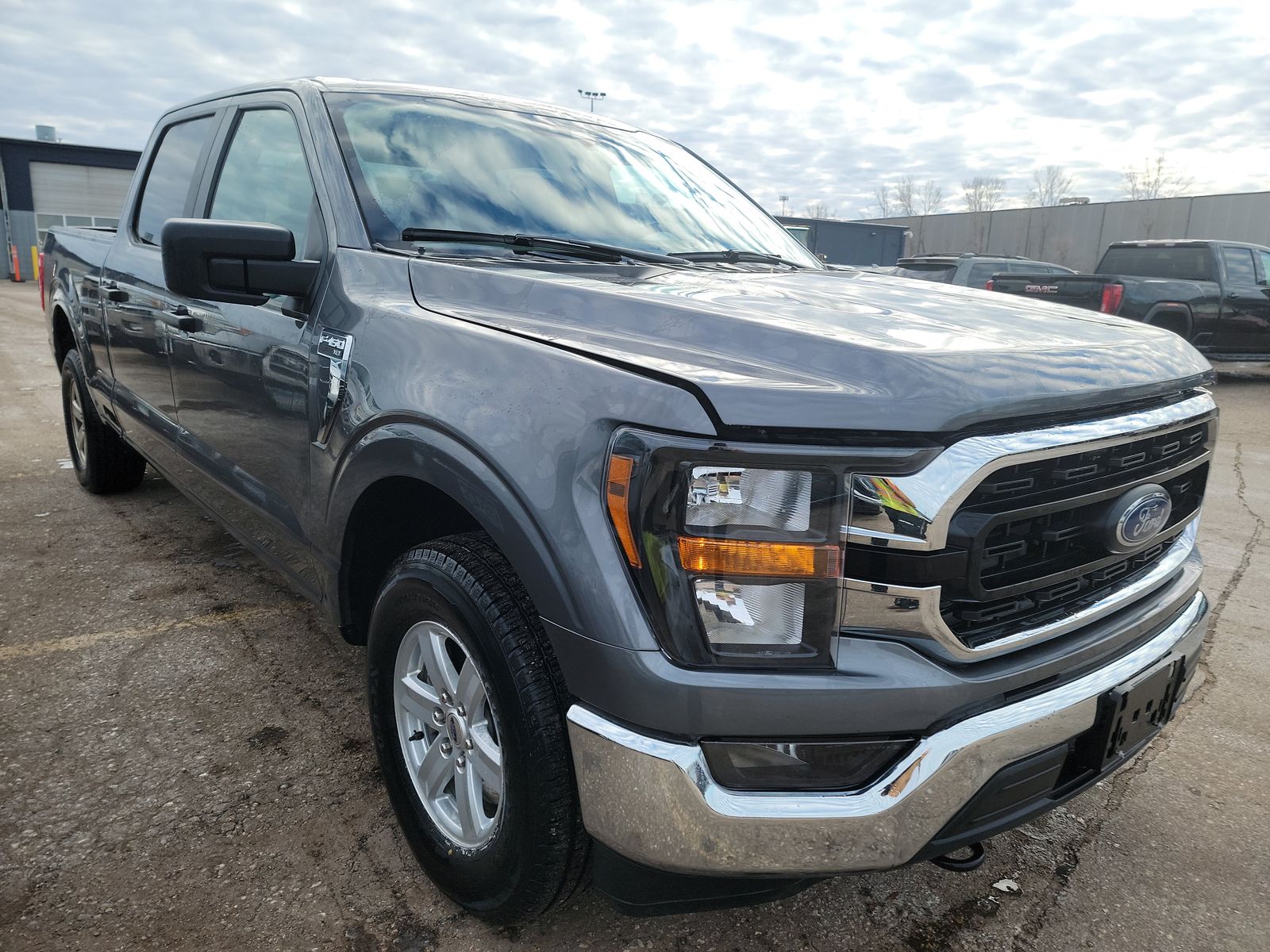 2023 Ford F-150 XLT AWD