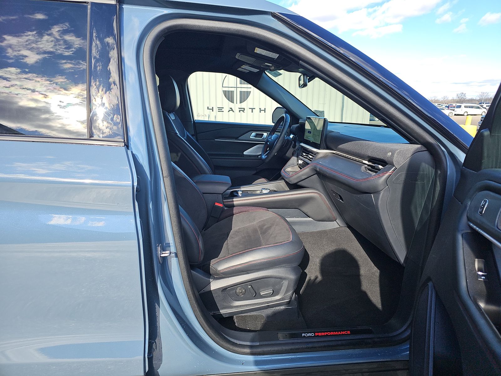 2025 Ford Explorer ST AWD