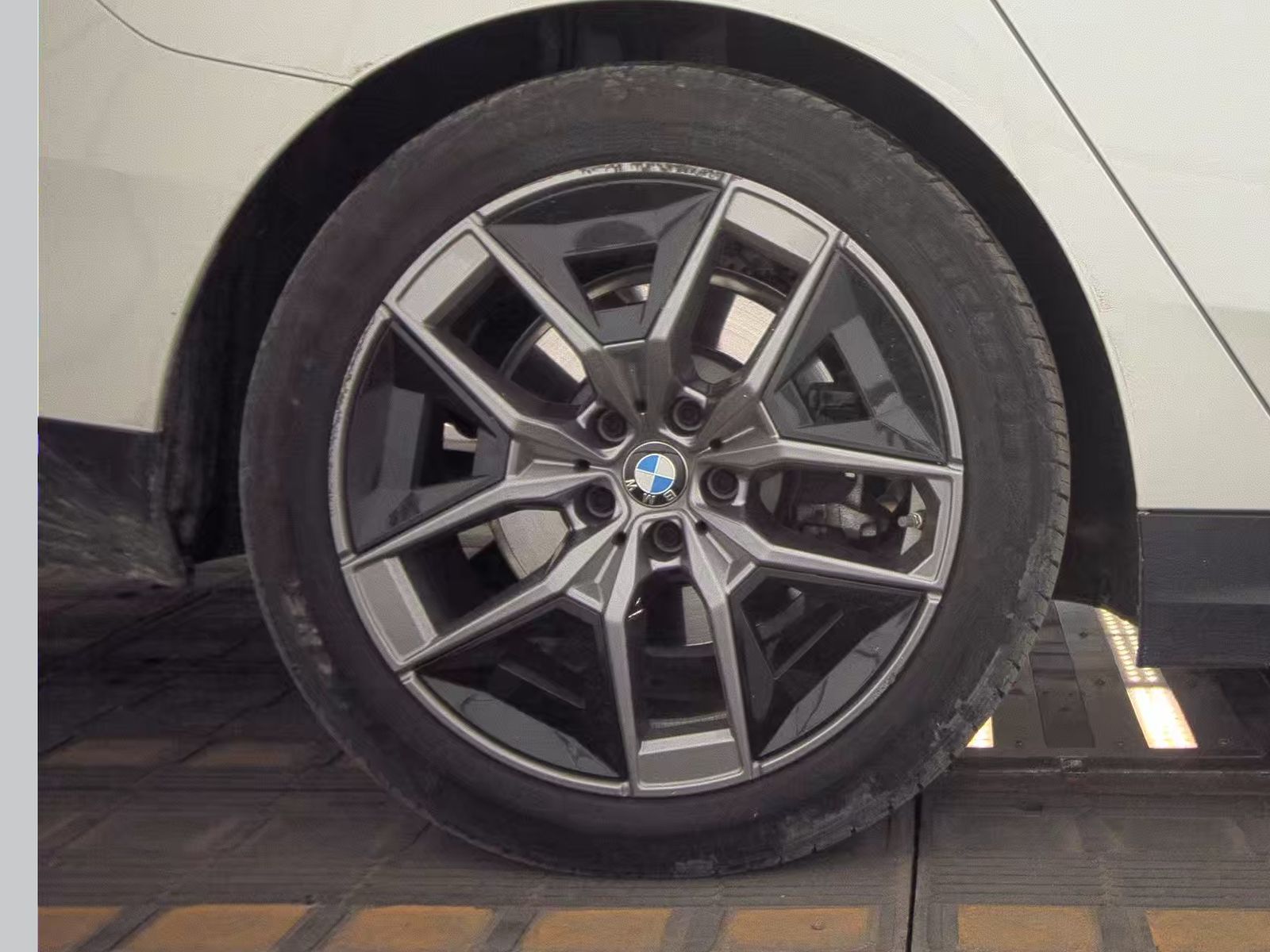 2026 BMW 5 Series 530i xDrive AWD