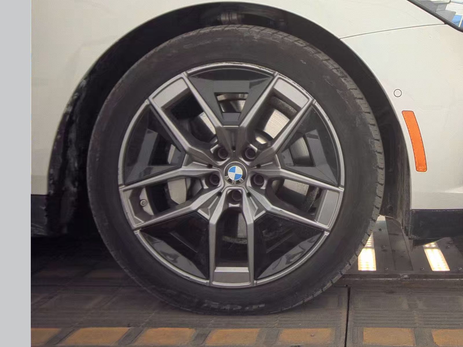 2026 BMW 5 Series 530i xDrive AWD