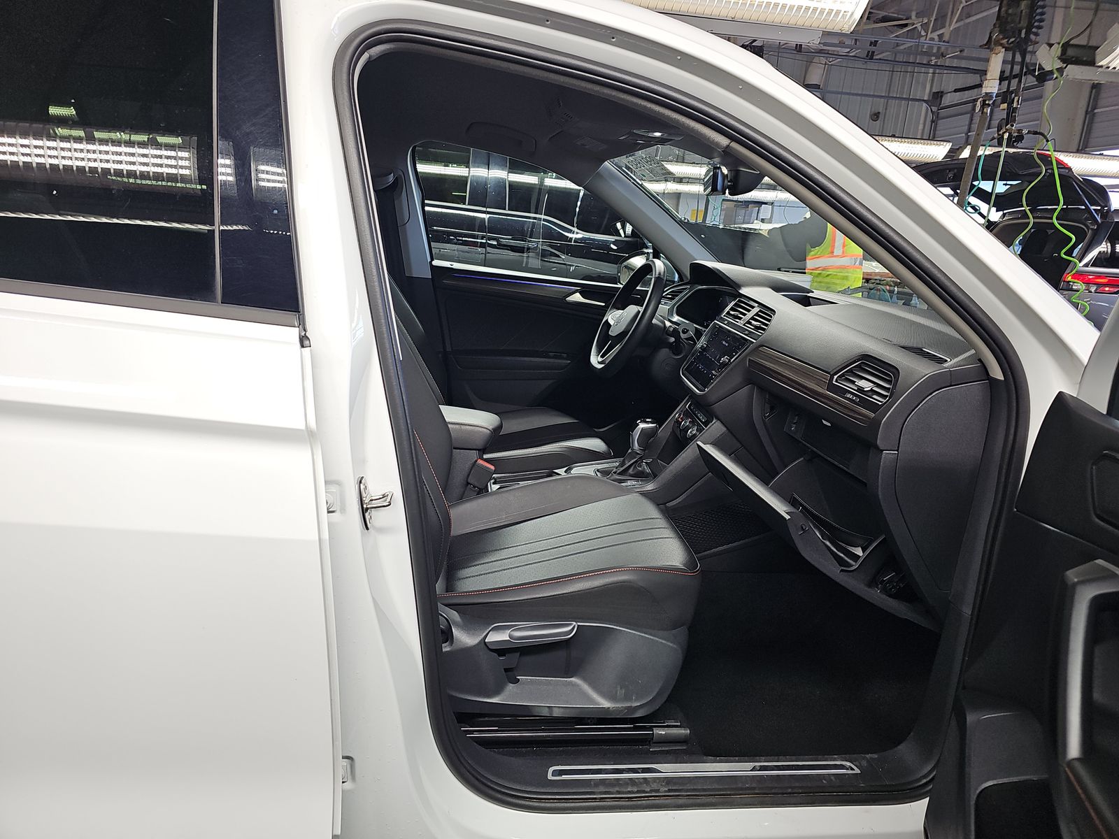 2024 Volkswagen Tiguan 2.0T Wolfsburg Edition FWD