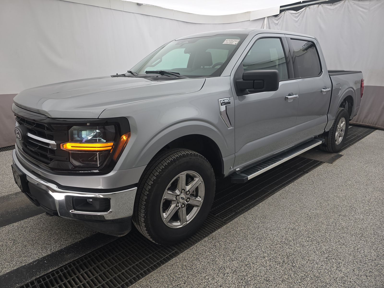 2025 Ford F-150 XLT AWD