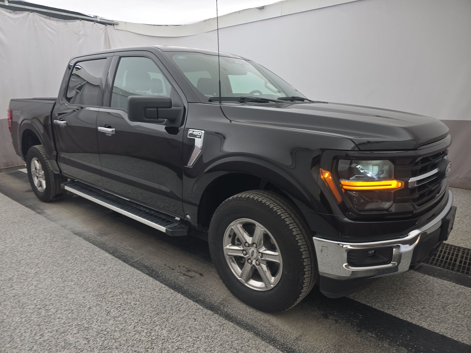 2025 Ford F-150 XLT AWD