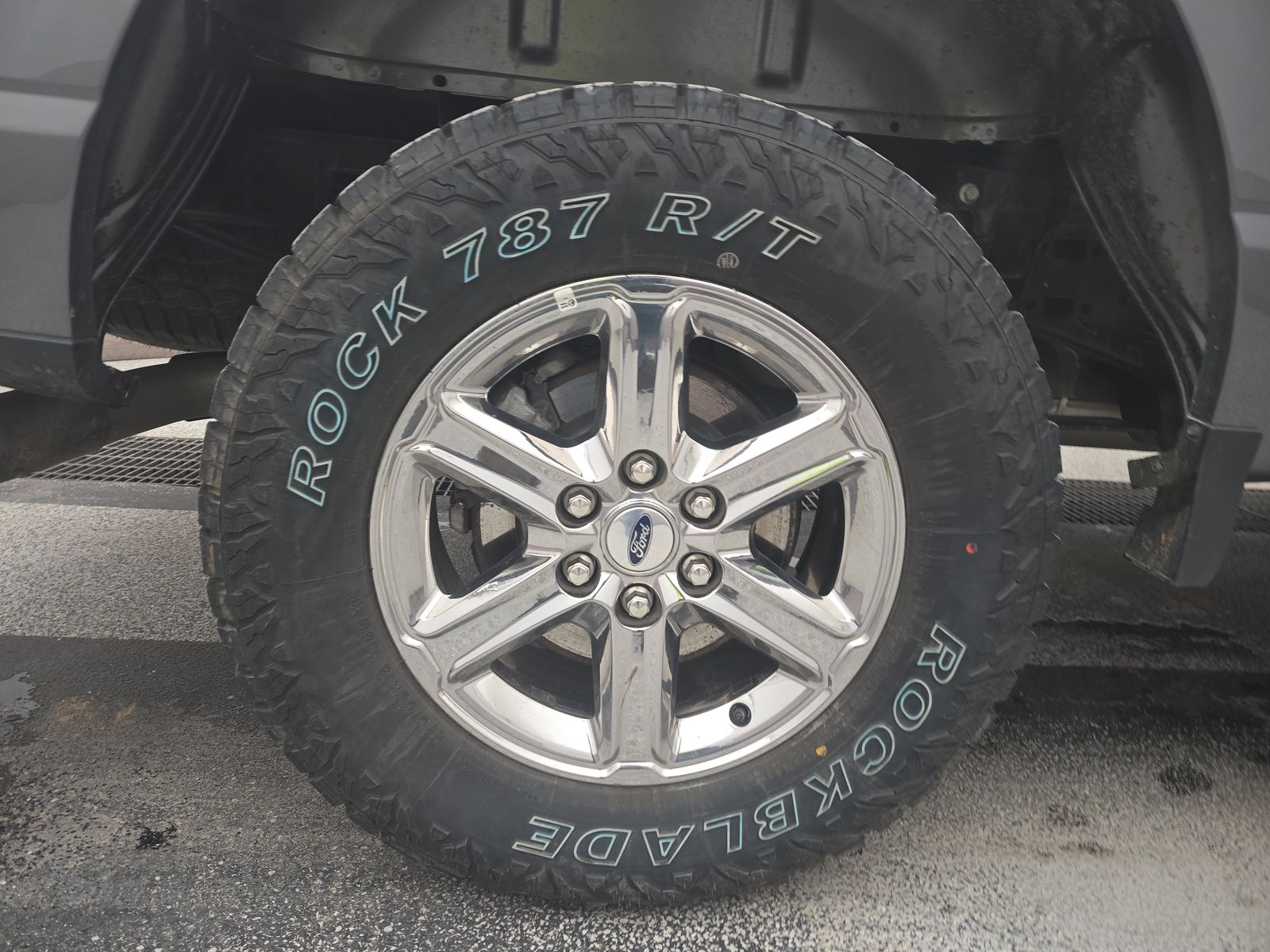 2025 Ford F-150 XLT AWD