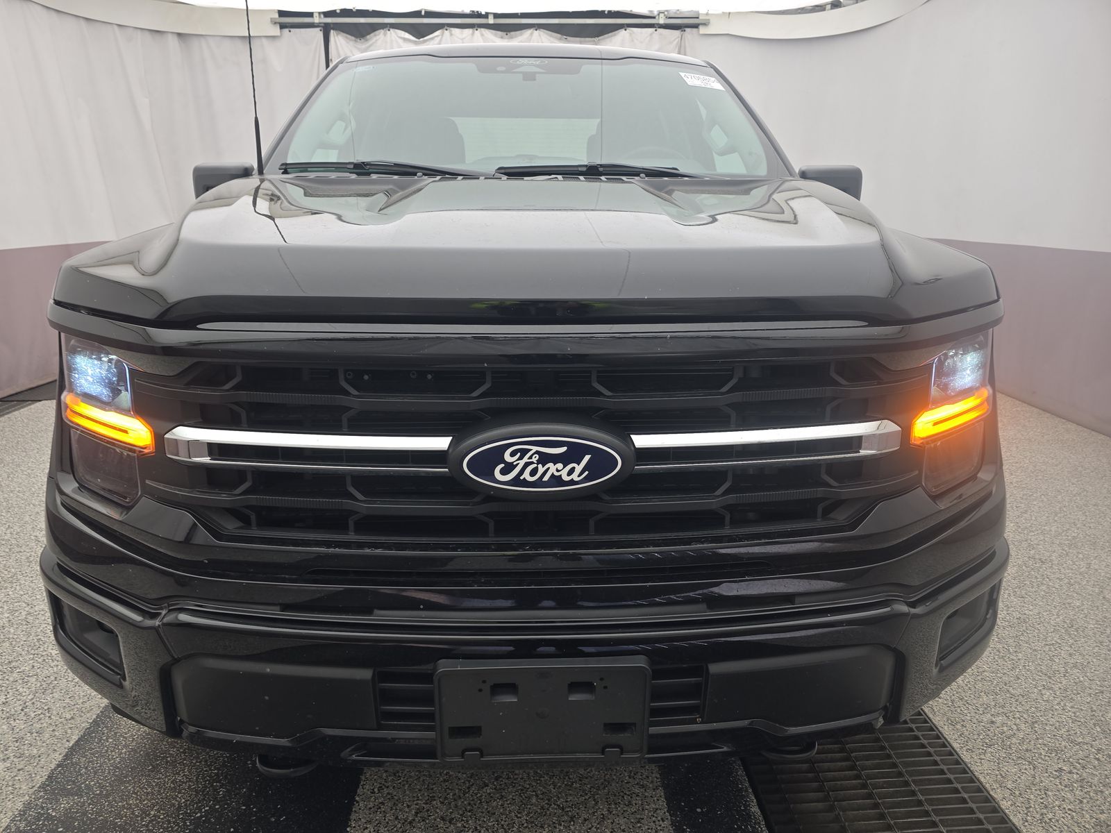 2025 Ford F-150 XLT AWD