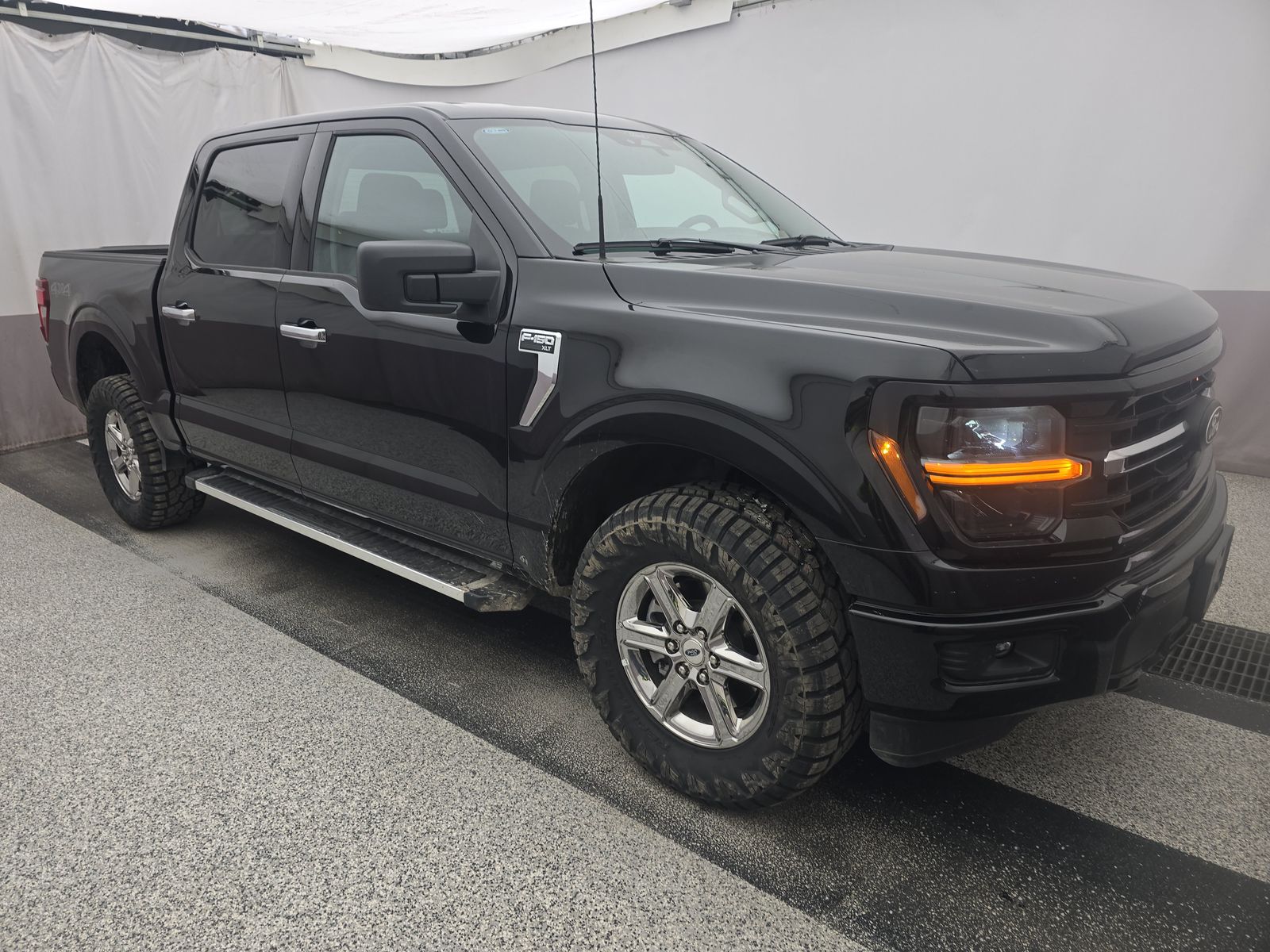 2025 Ford F-150 XLT AWD
