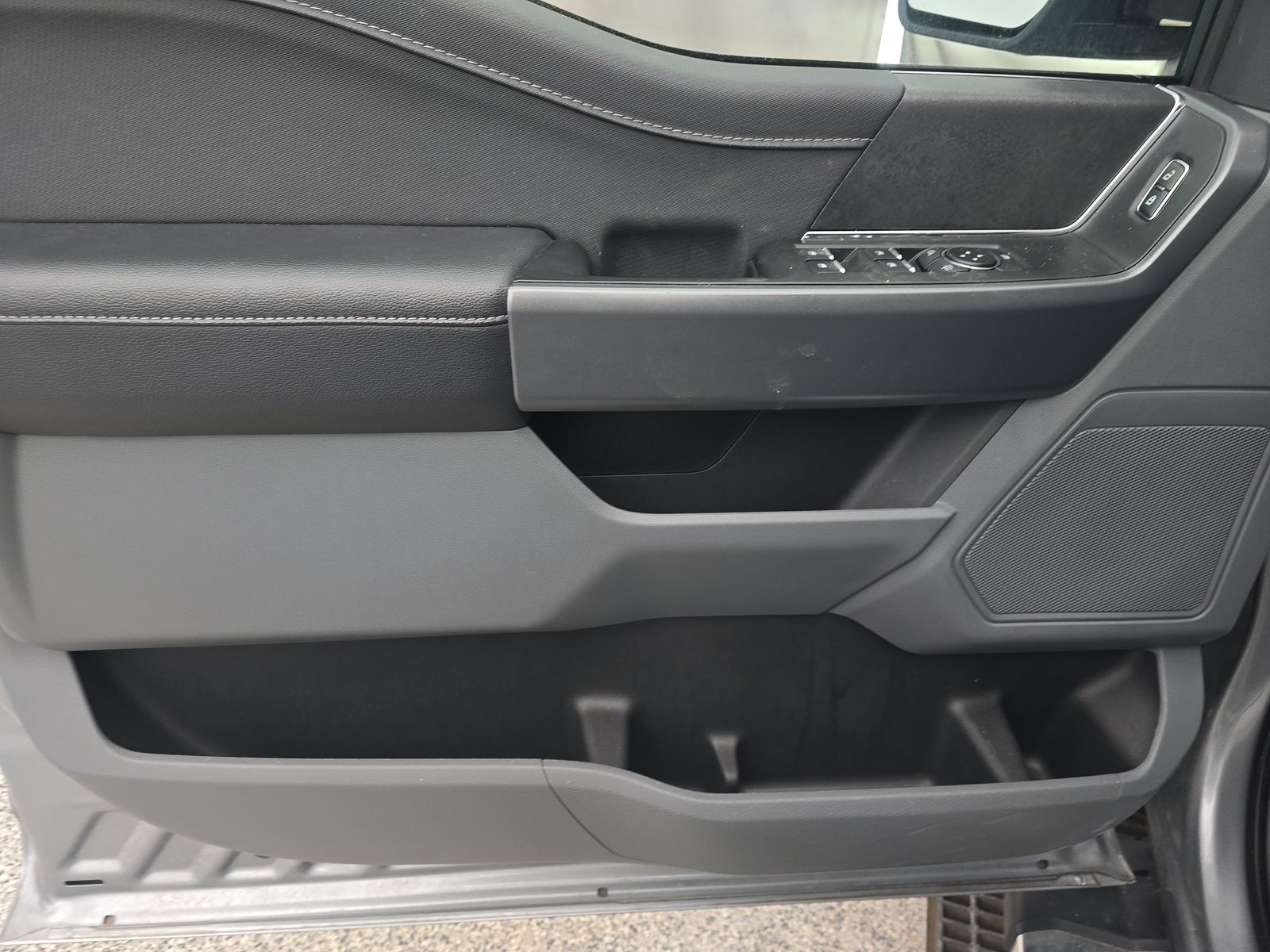 2025 Ford F-150 XLT AWD