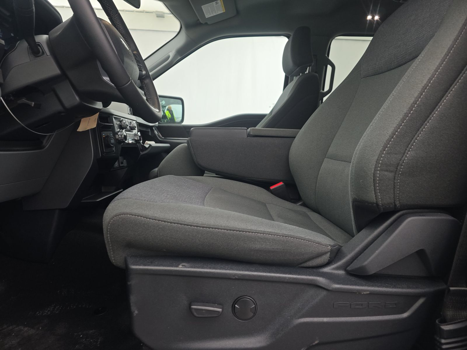 2025 Ford F-150 XLT AWD