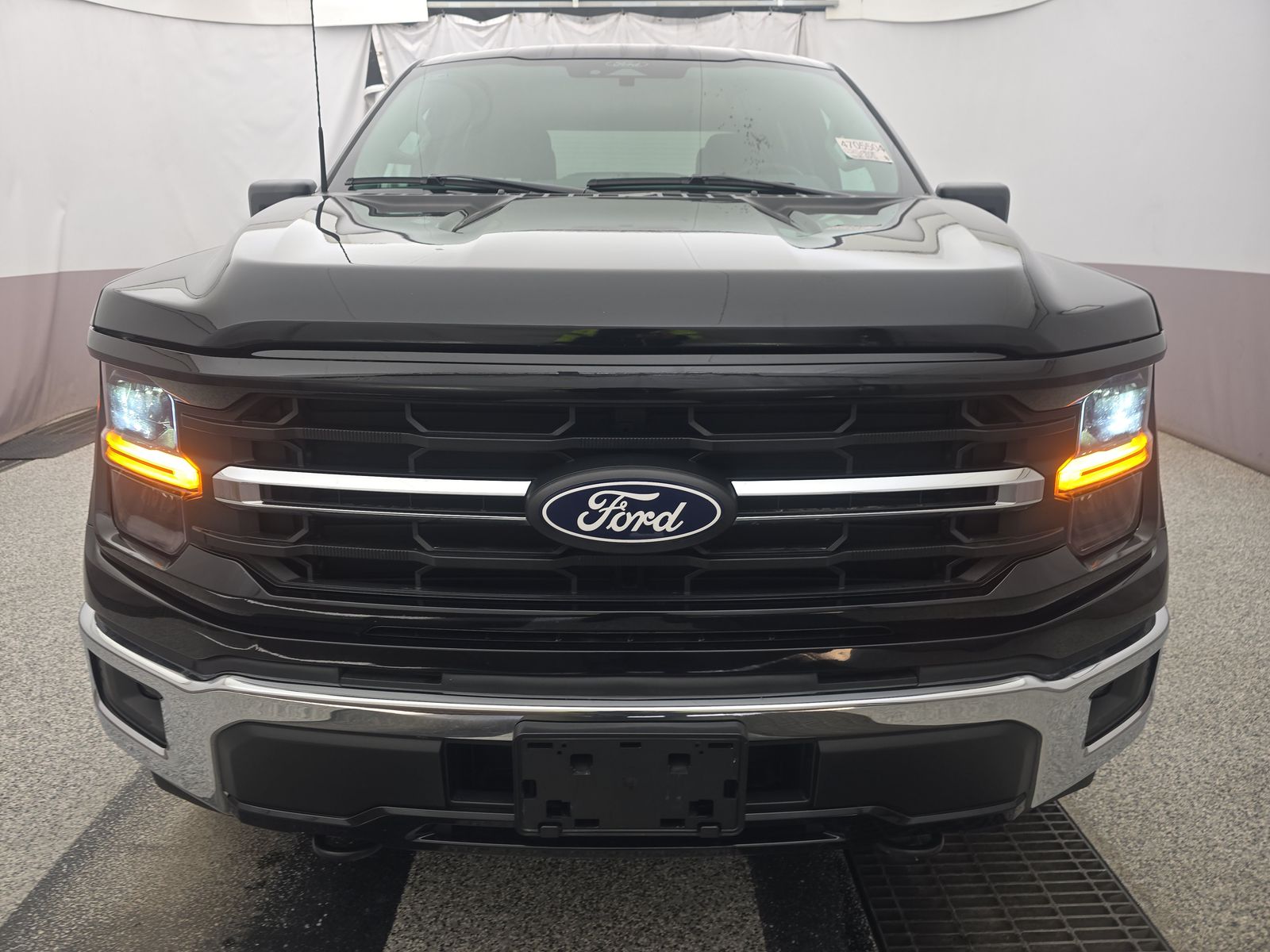 2025 Ford F-150 XLT AWD