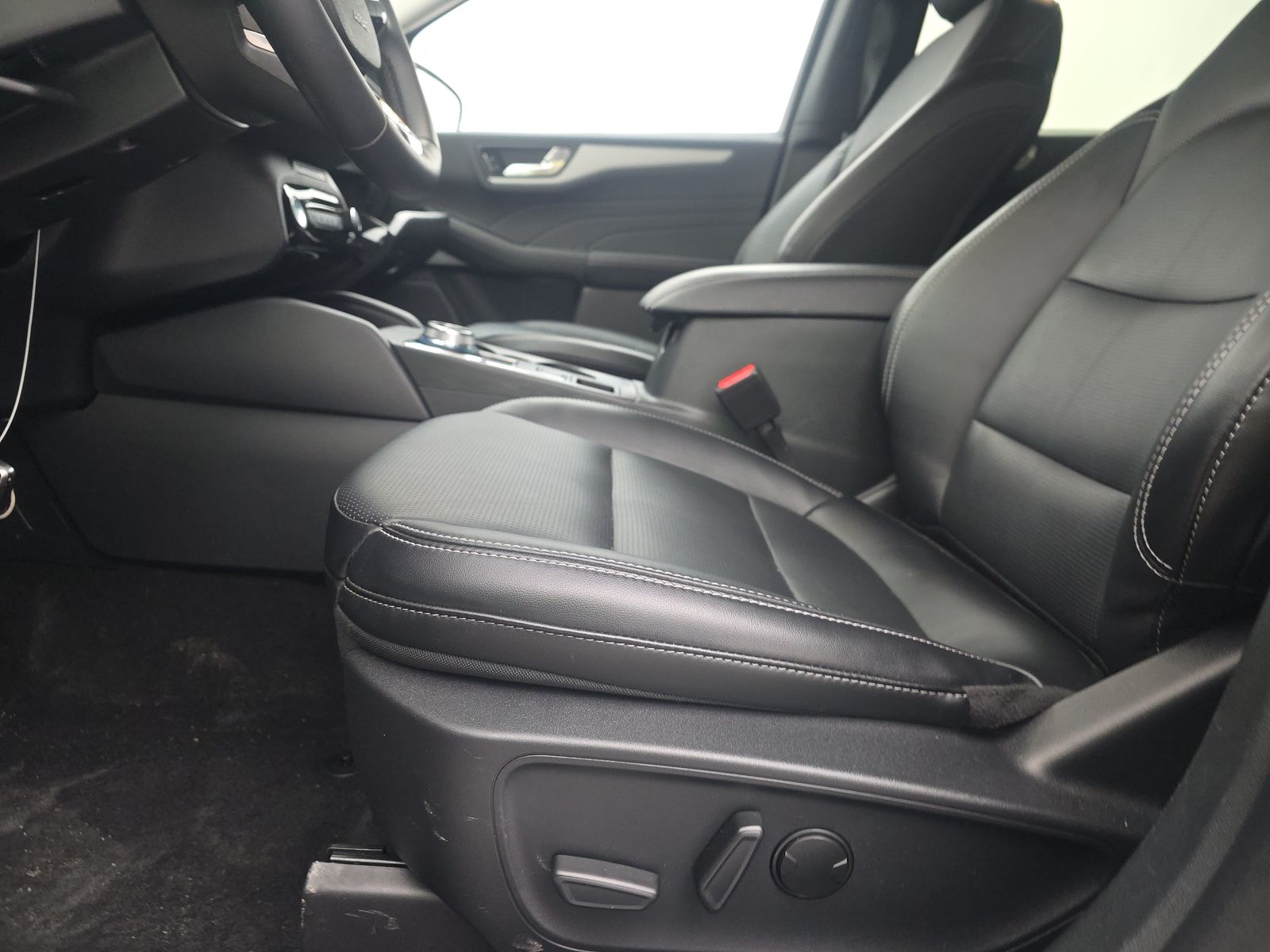 2025 Ford Escape Platinum AWD