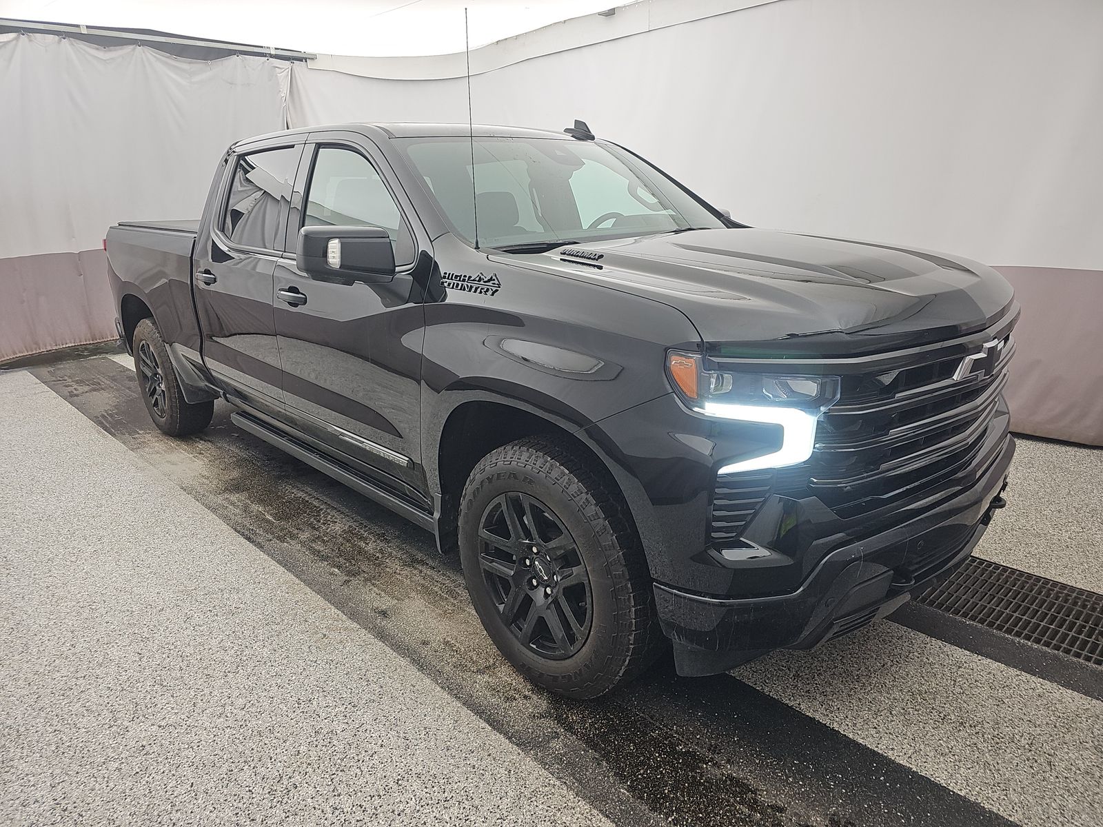 2025 Chevrolet Silverado 1500 High Country AWD