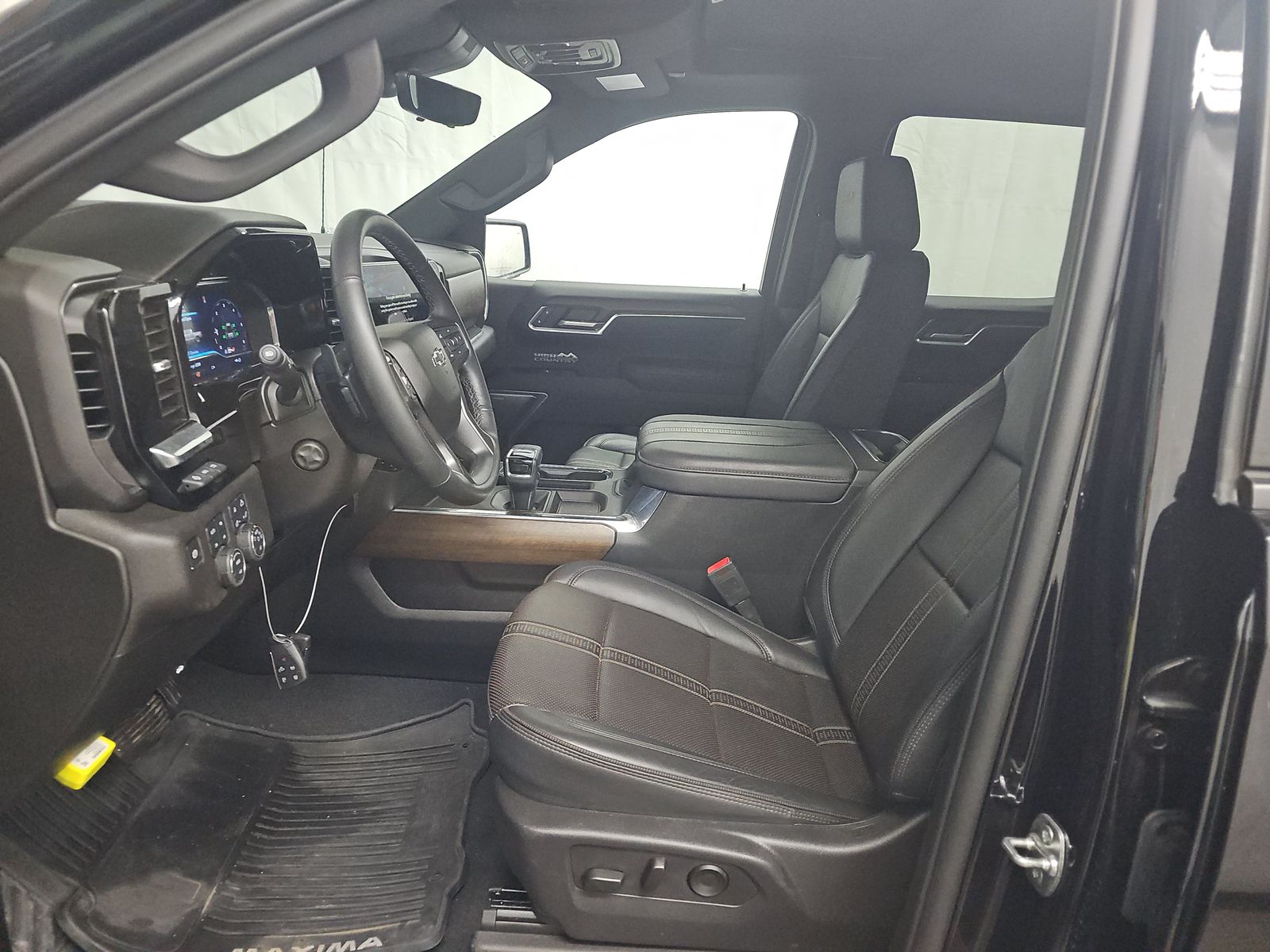 2025 Chevrolet Silverado 1500 High Country AWD