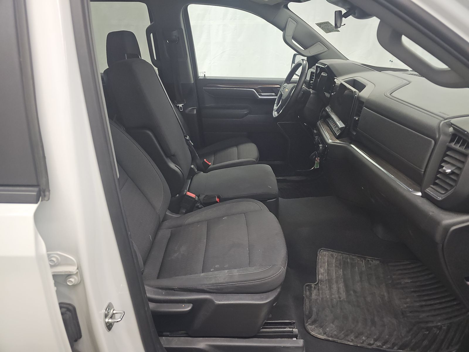 2025 Chevrolet Silverado 1500 LT AWD