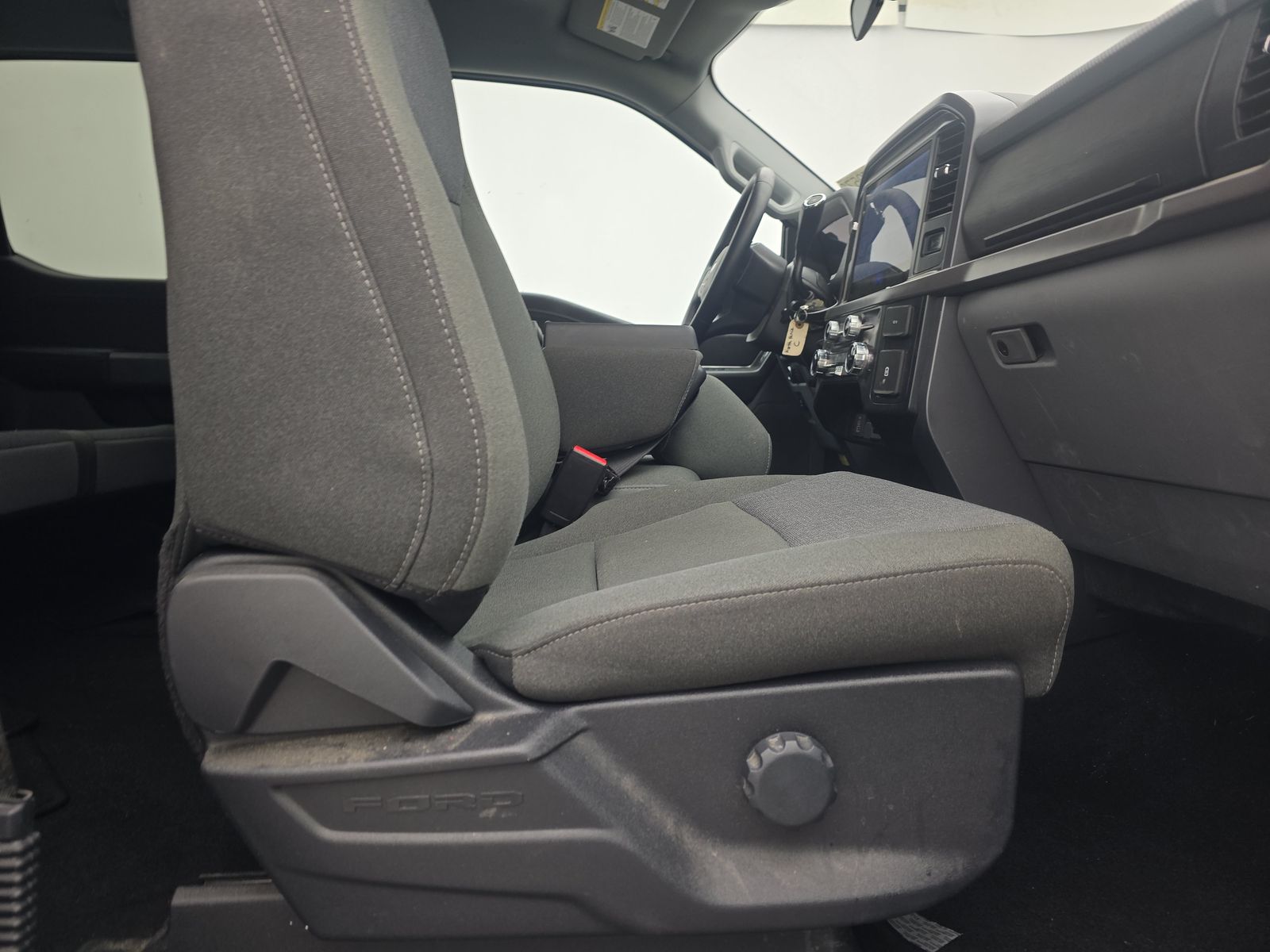 2025 Ford F-150 XLT AWD