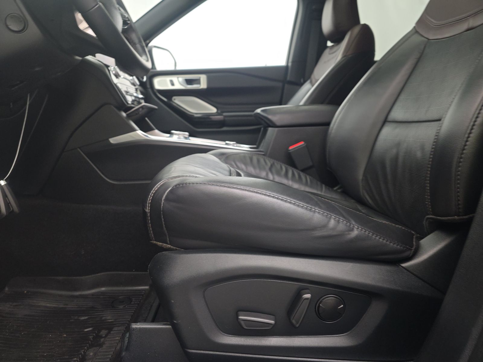 2023 Ford Explorer Platinum AWD