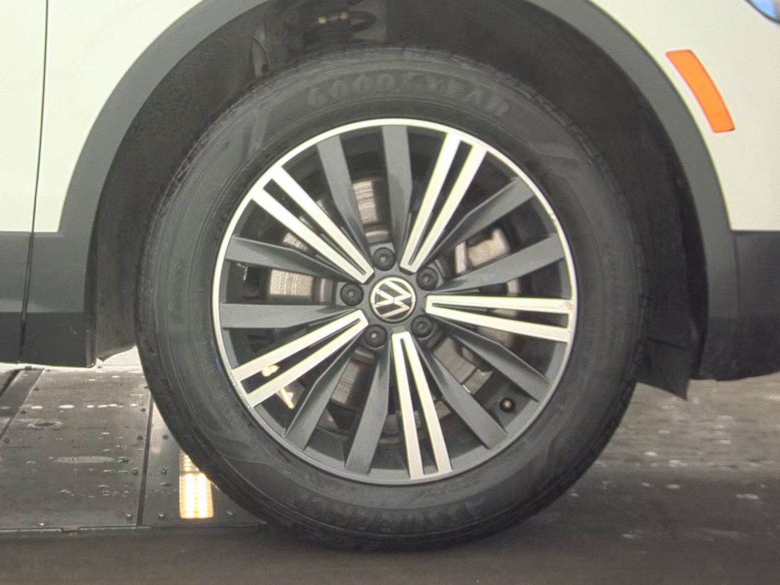 2024 Volkswagen Tiguan 2.0T Wolfsburg Edition FWD