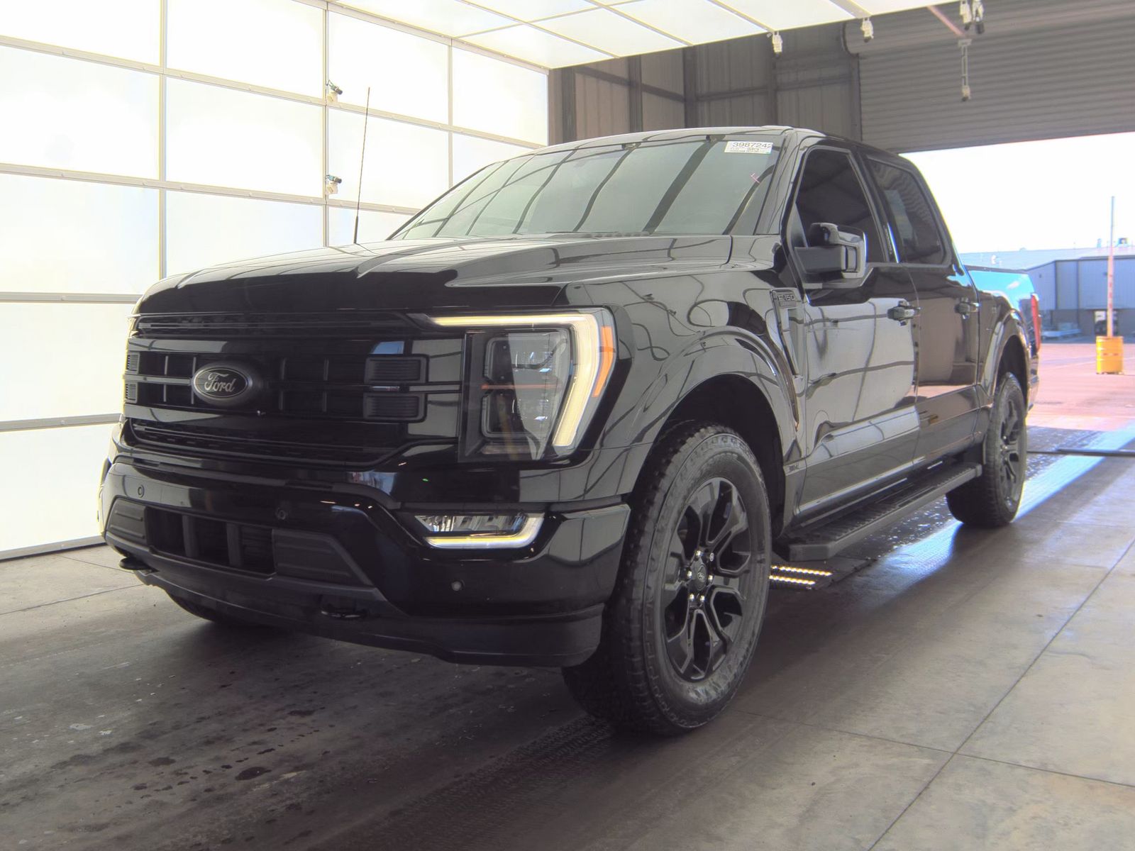 2022 Ford F-150 Lariat AWD