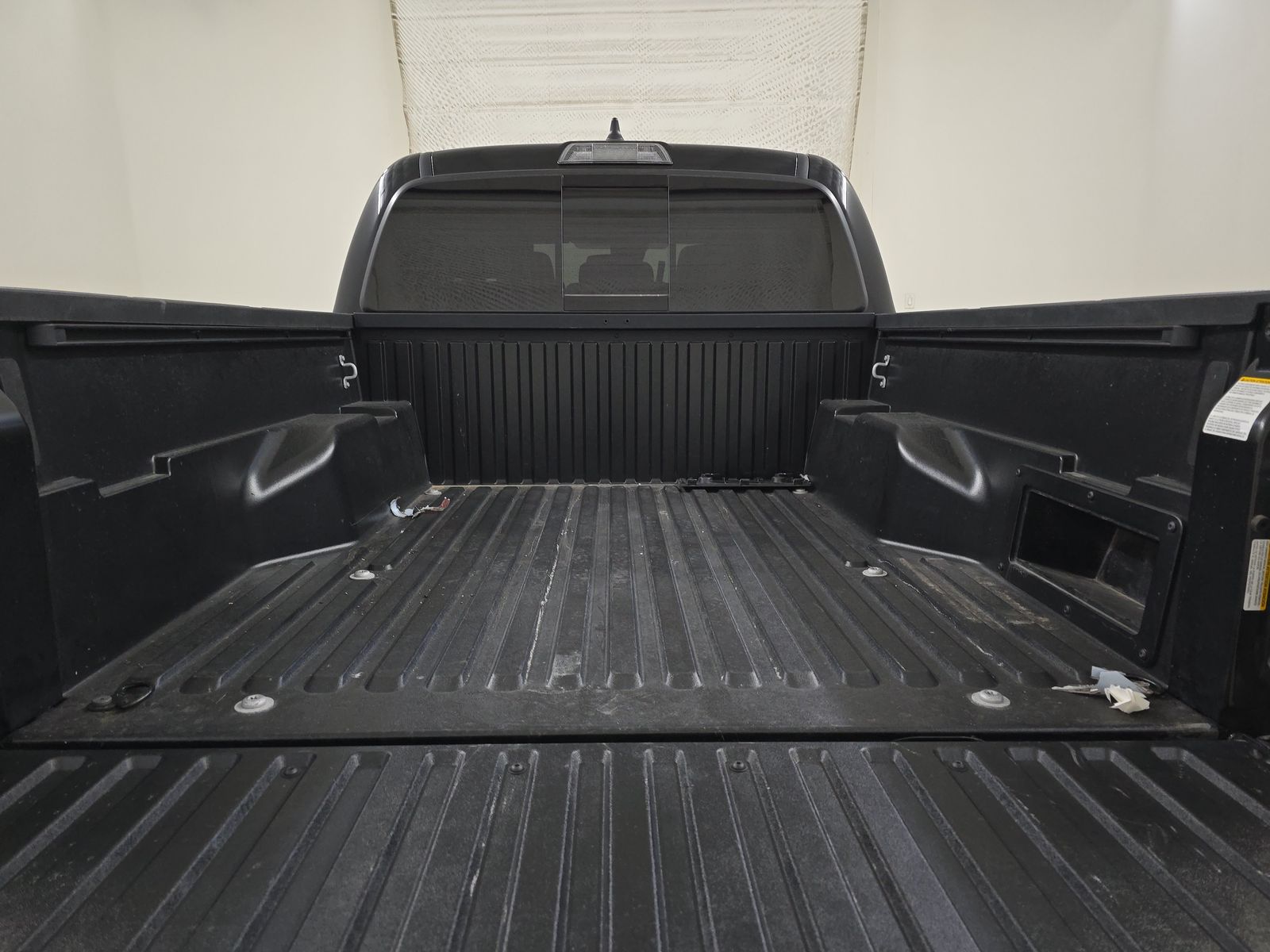 2022 Toyota Tacoma SR5 RWD