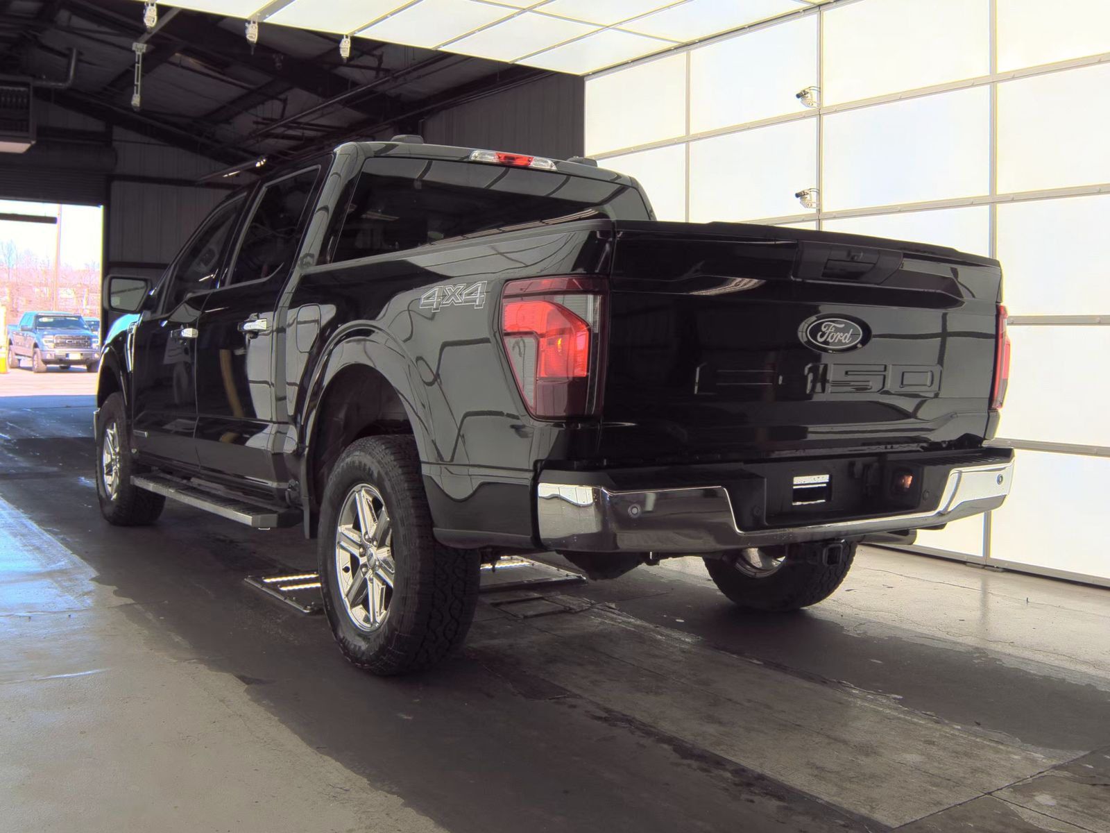 2025 Ford F-150 Hybrid XLT AWD