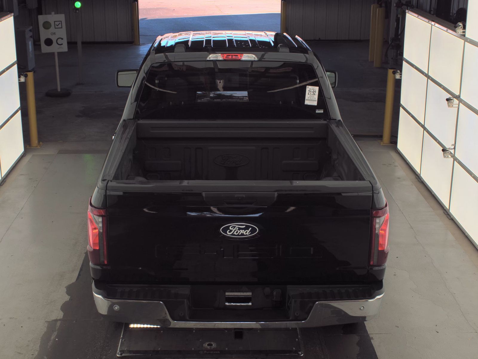 2025 Ford F-150 Hybrid XLT AWD