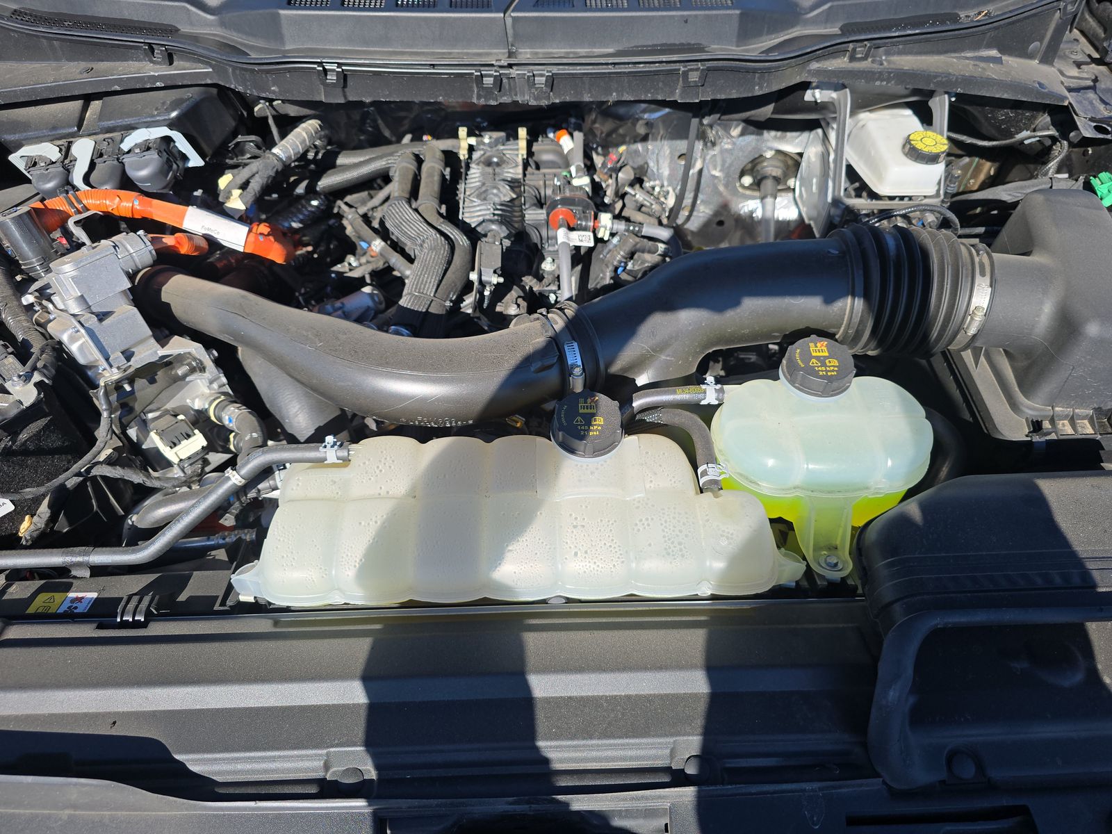 2025 Ford F-150 Hybrid XLT AWD