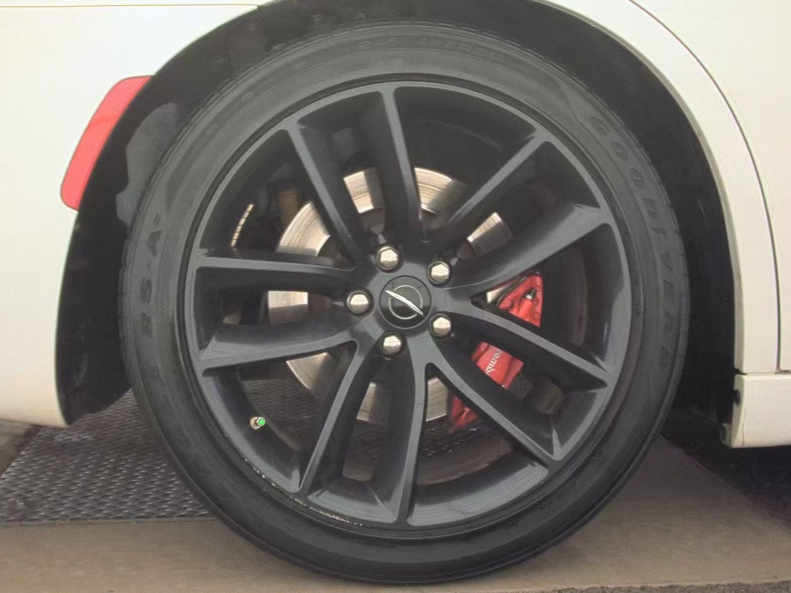 2023 Chrysler 300 C RWD