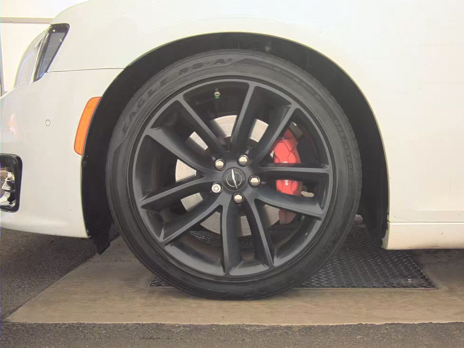 2023 Chrysler 300 C RWD