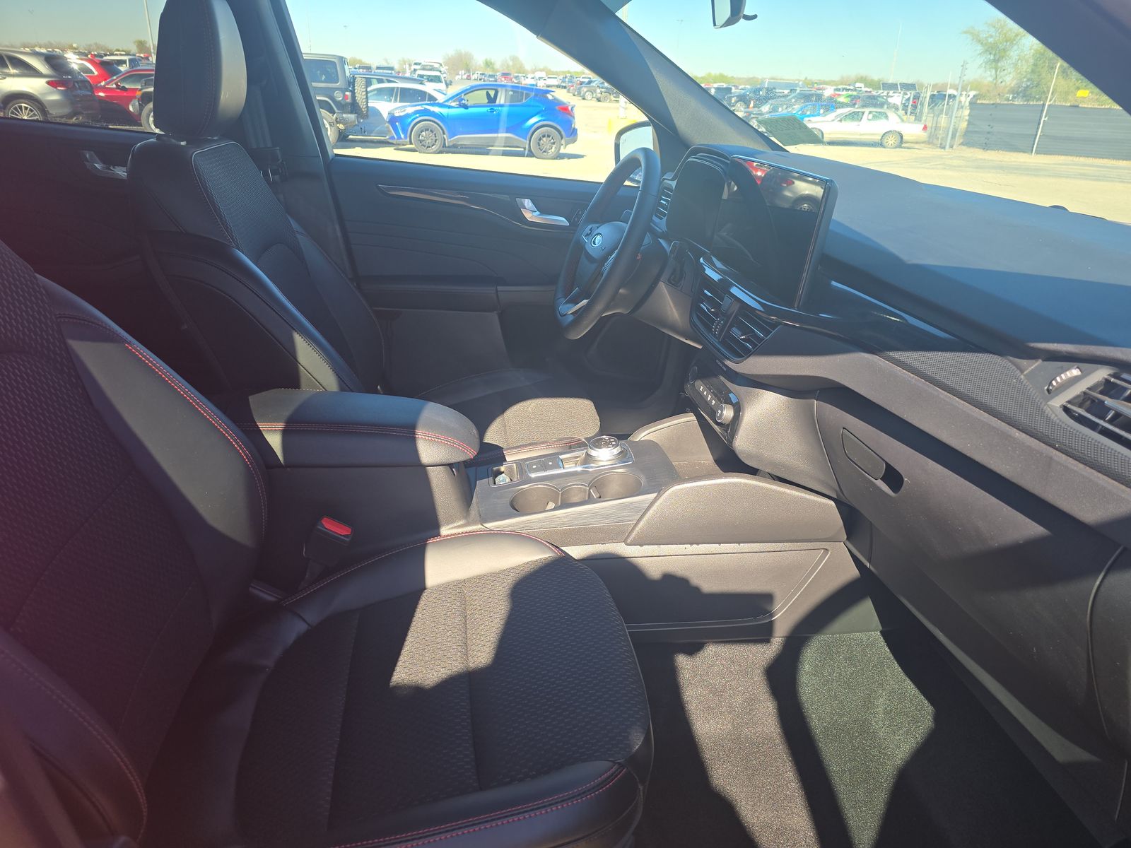 2025 Ford Escape ST-Line FWD