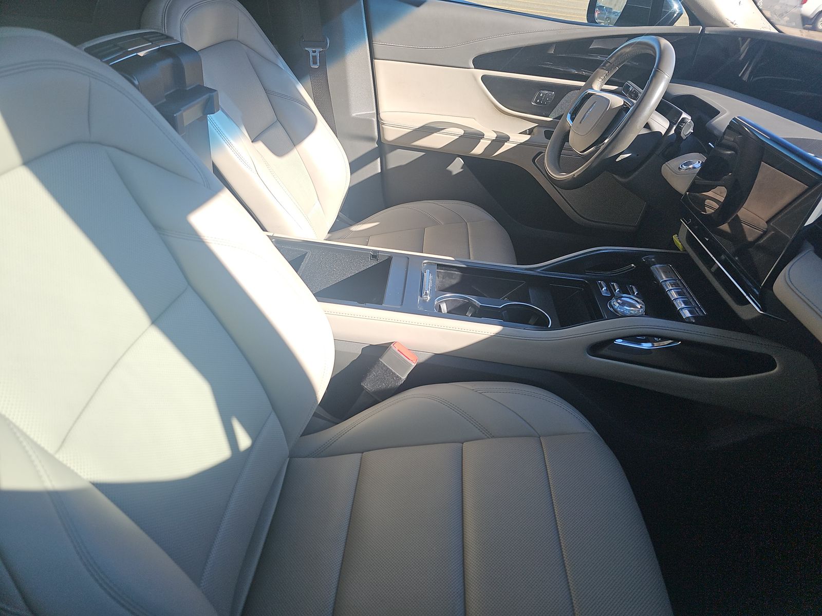 2024 Lincoln Nautilus Premiere AWD