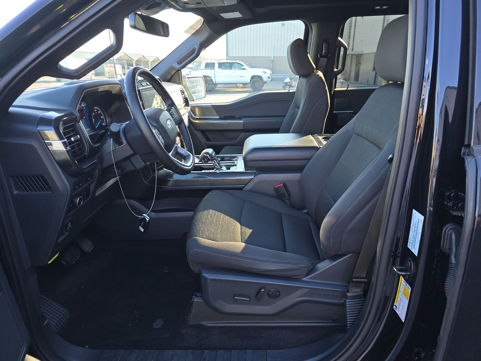 2023 Ford F-150 XLT AWD