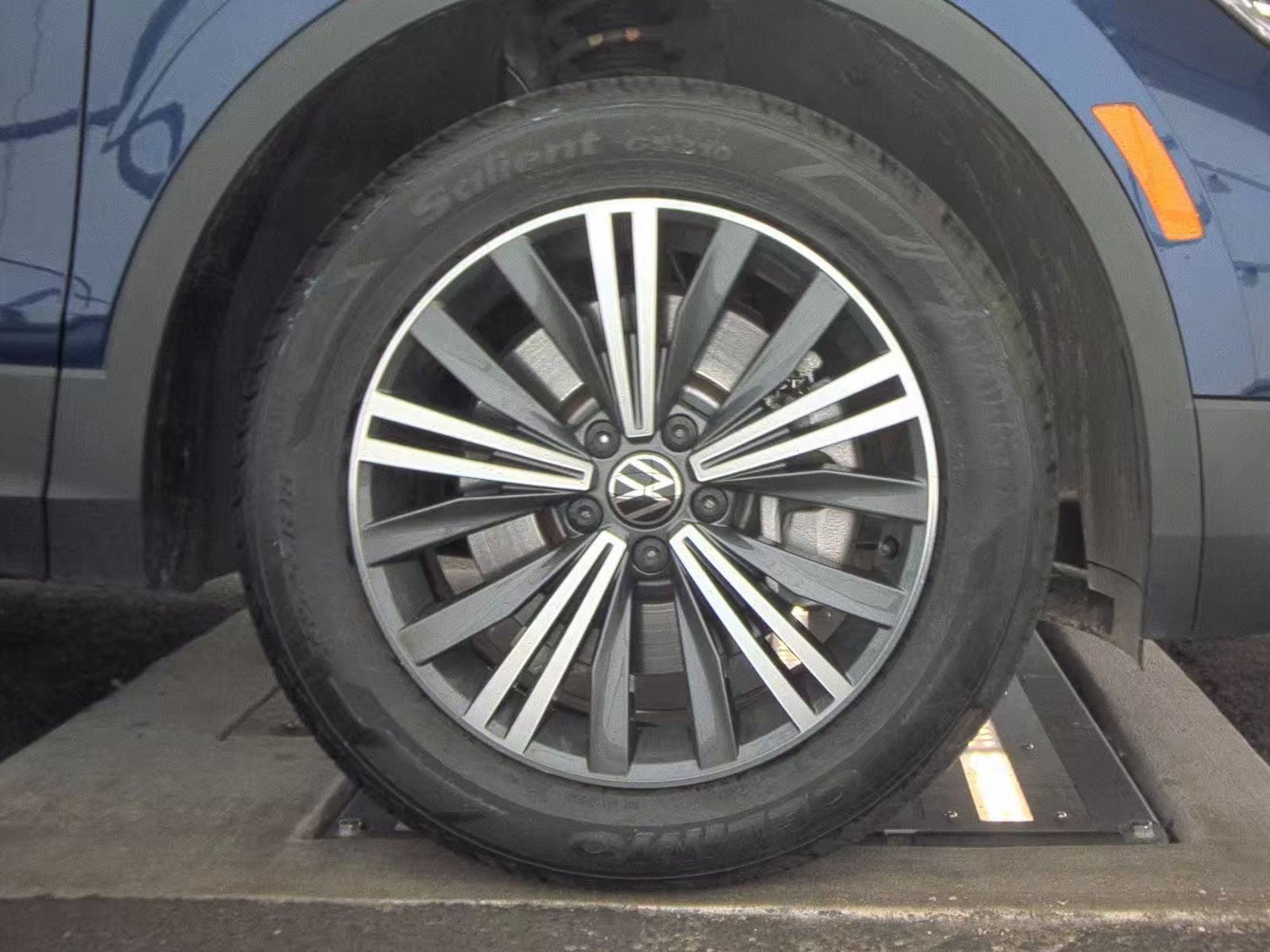 2024 Volkswagen Tiguan 2.0T Wolfsburg Edition FWD