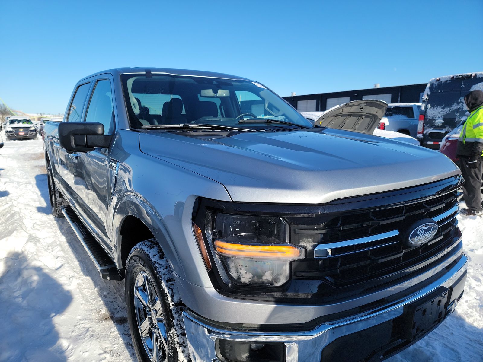 2024 Ford F-150 XLT AWD