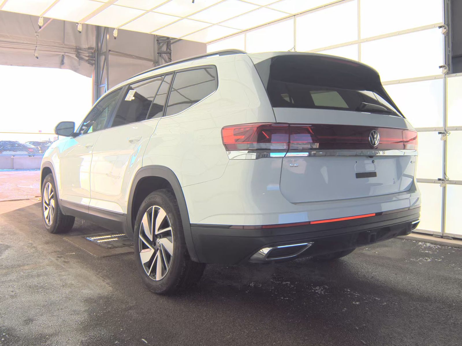 2025 Volkswagen Atlas 2.0T SE AWD