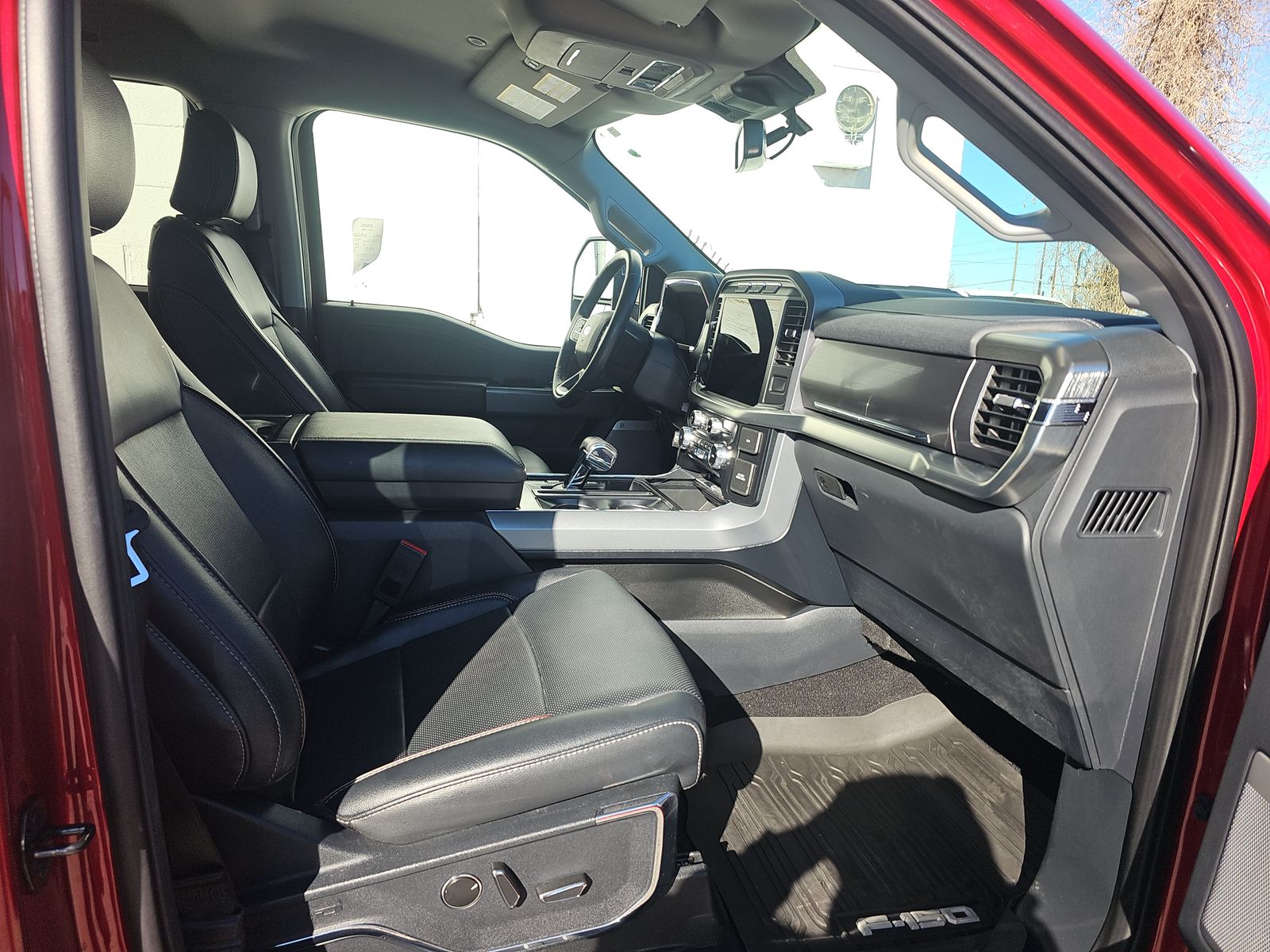 2023 Ford F-150 Lariat AWD