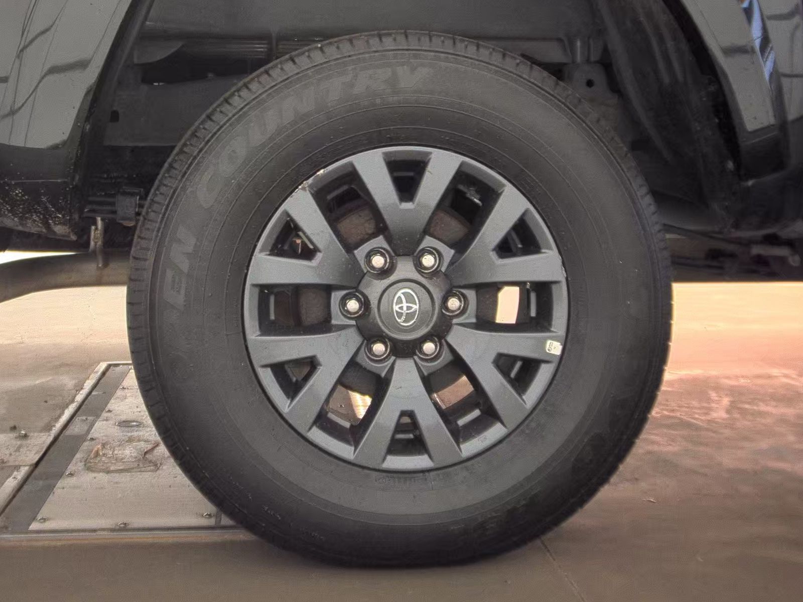 2023 Toyota Tacoma SR5 AWD