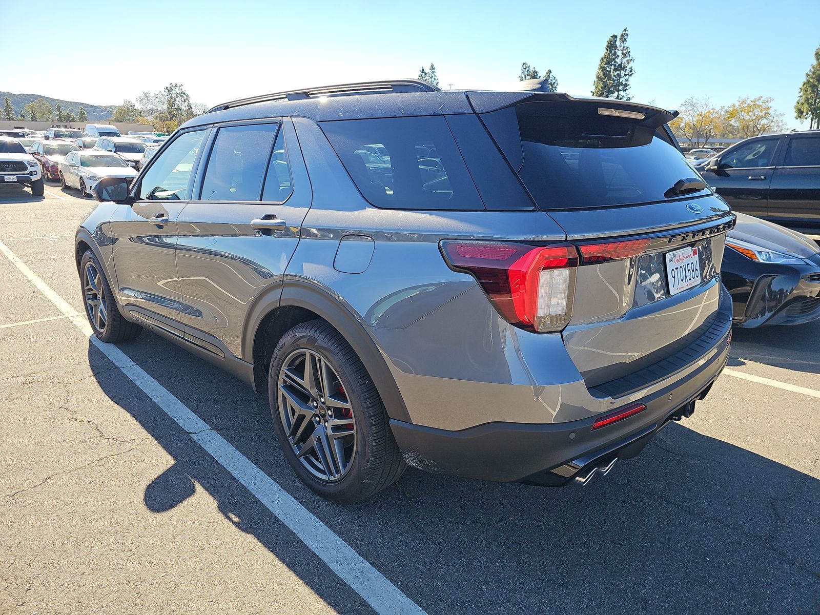 2025 Ford Explorer ST AWD